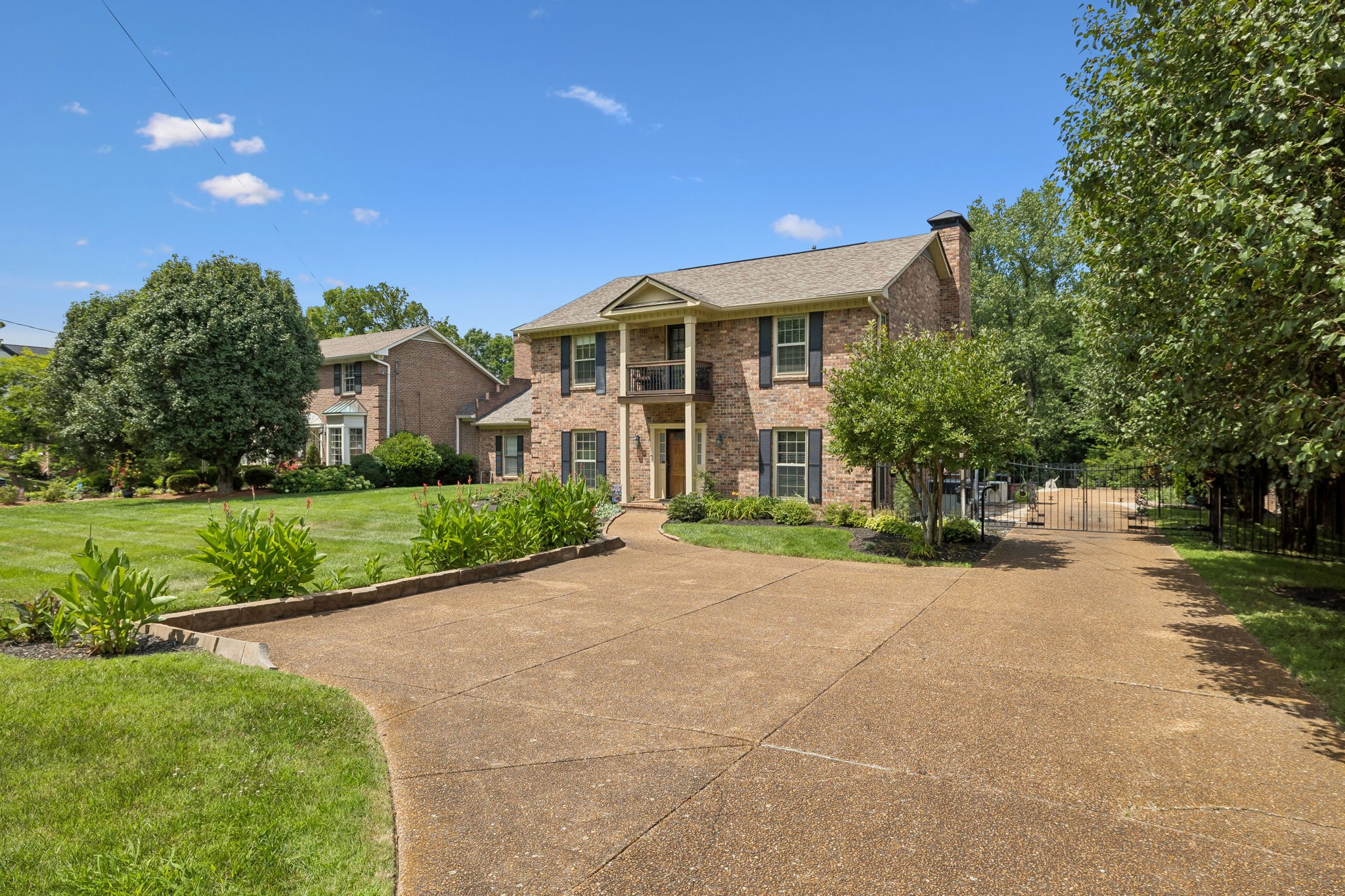 1470 Tyne Blvd — photo