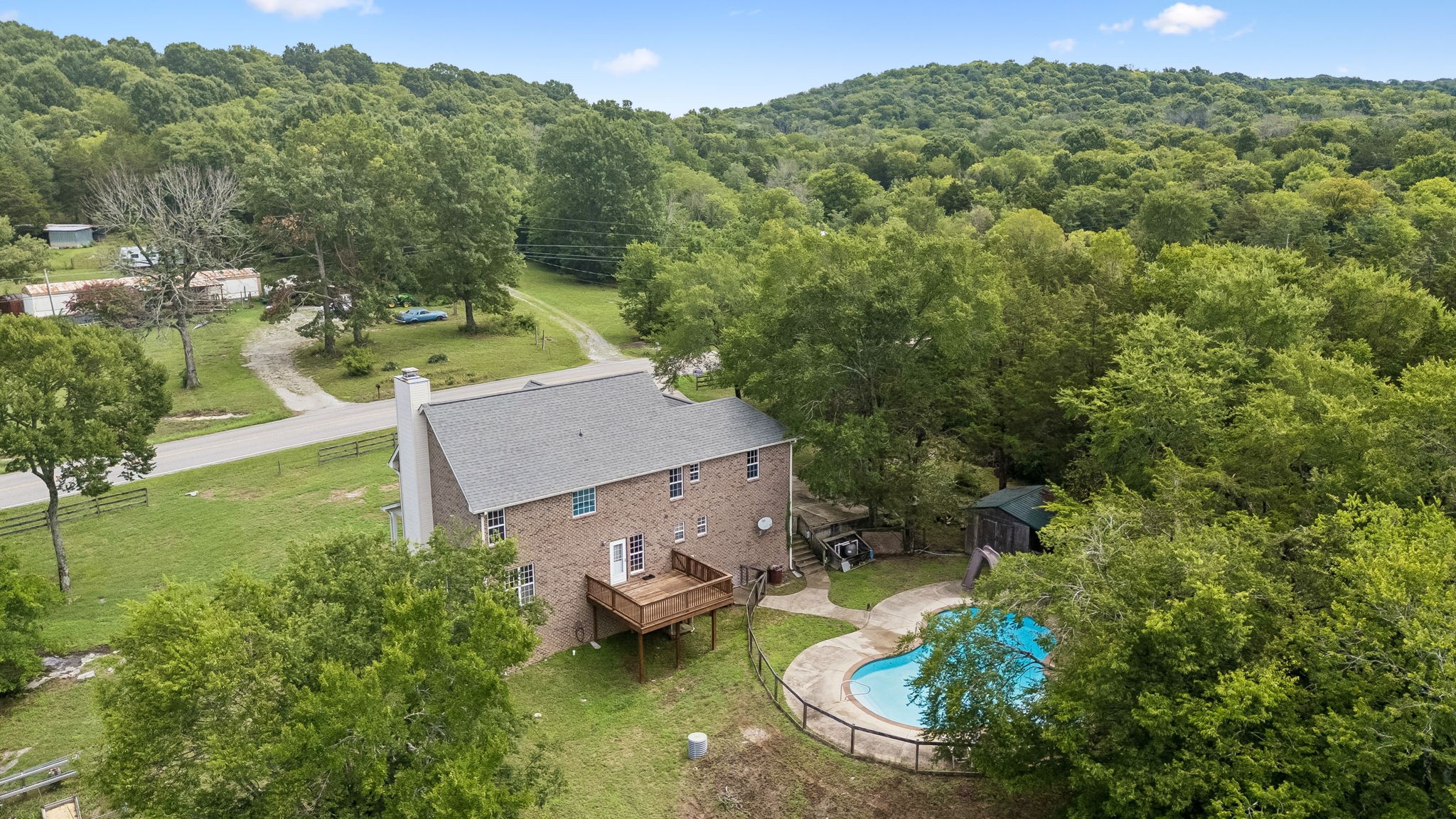 2258 Eastover Rd — photo