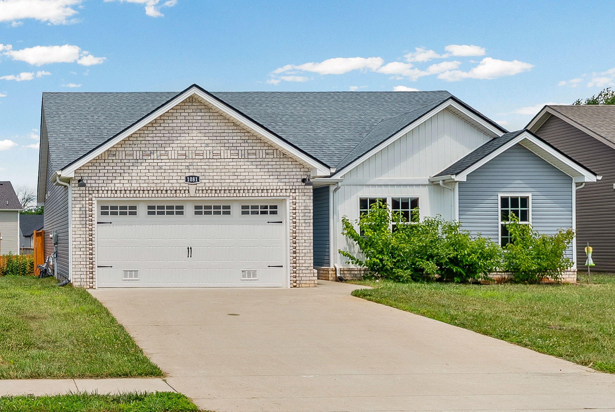 1081 Dublin Dr — photo