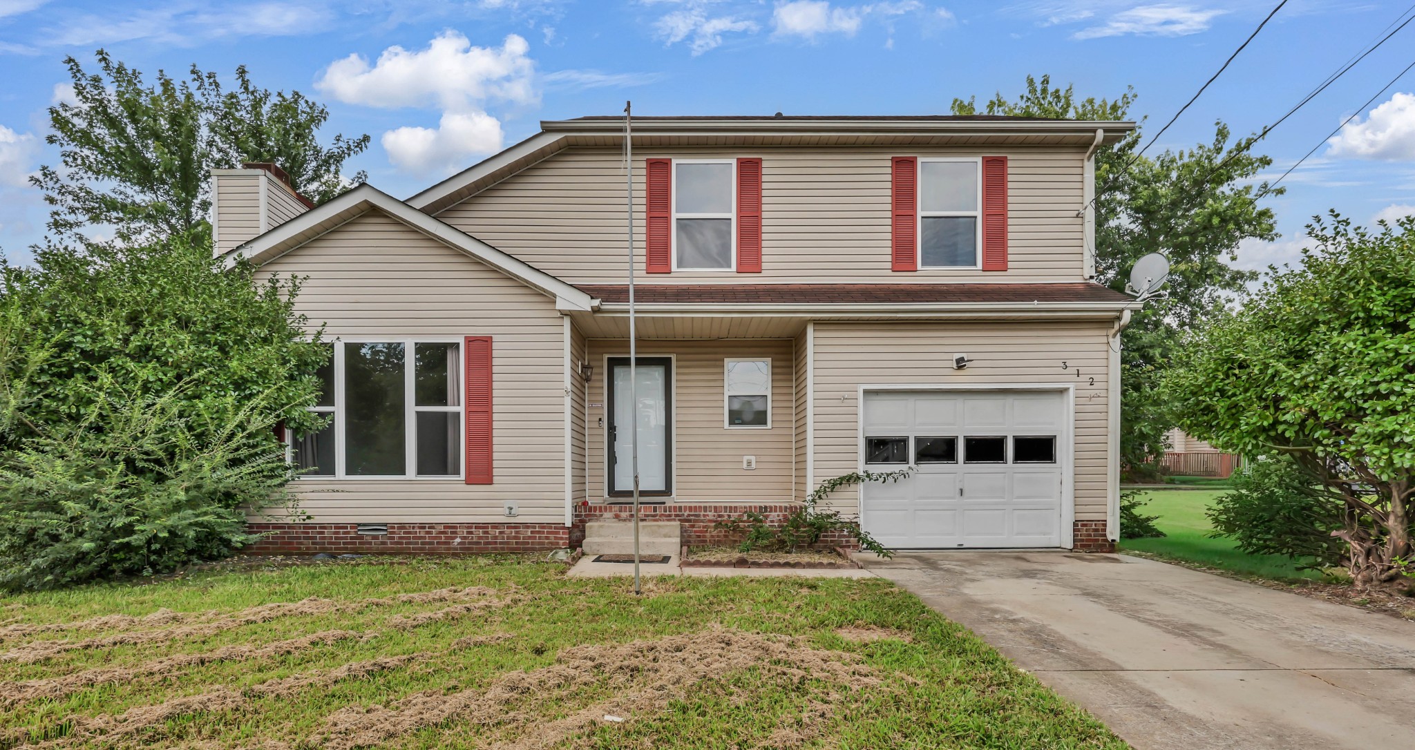 312 Broadmore Dr — photo