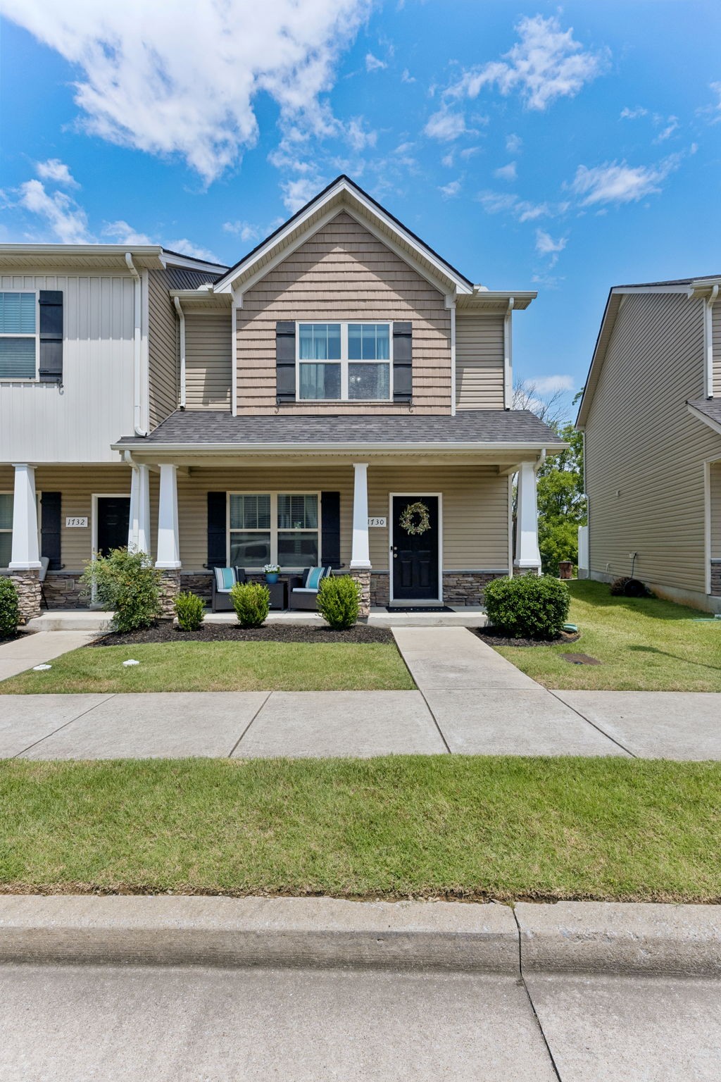 1730 Sprucedale Dr — photo