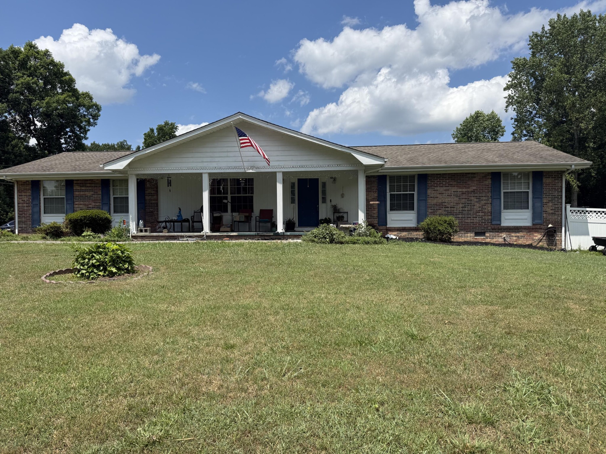 2505 Kenwood Drive — photo