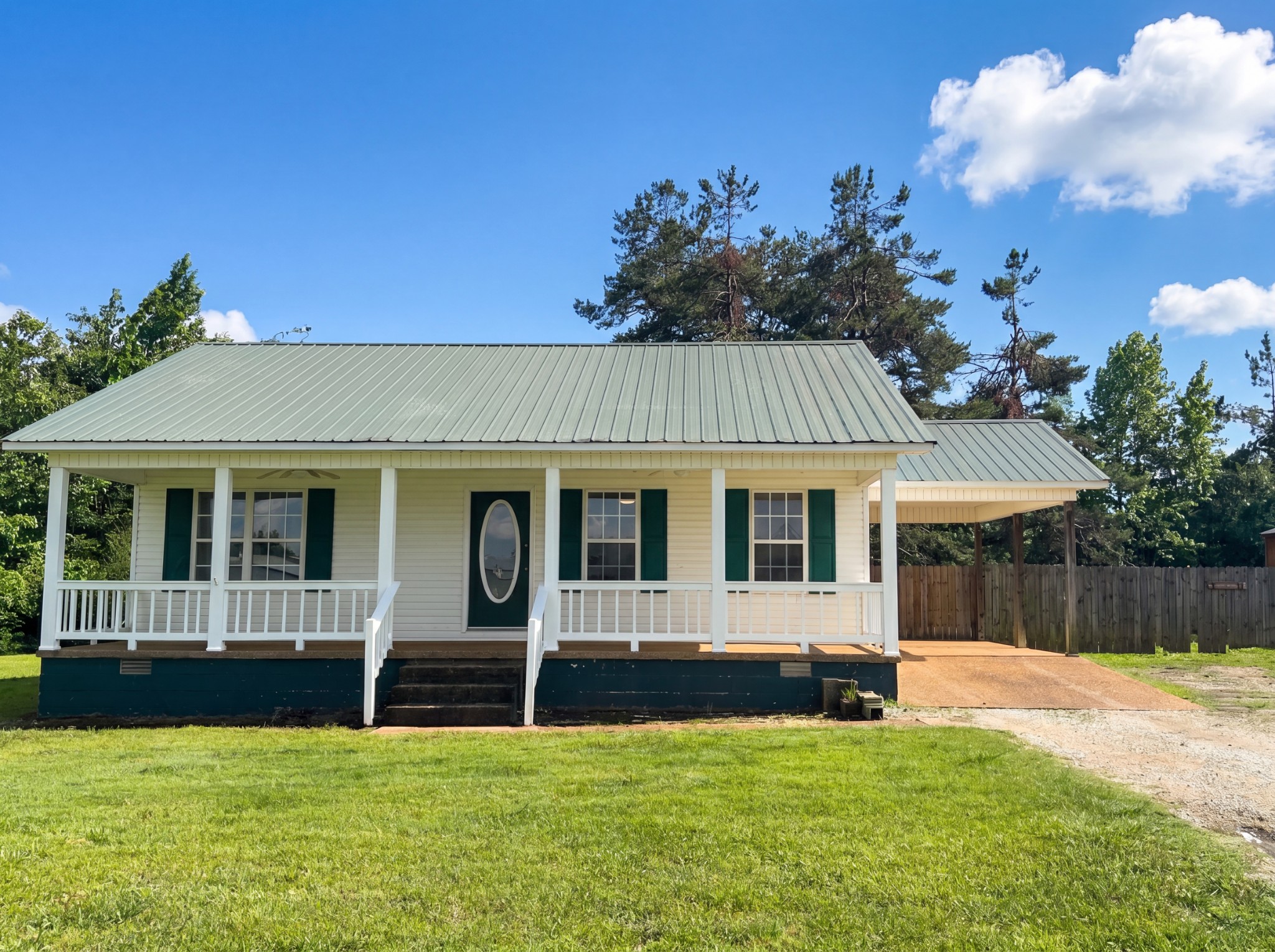 1040 Dodd Dr — photo