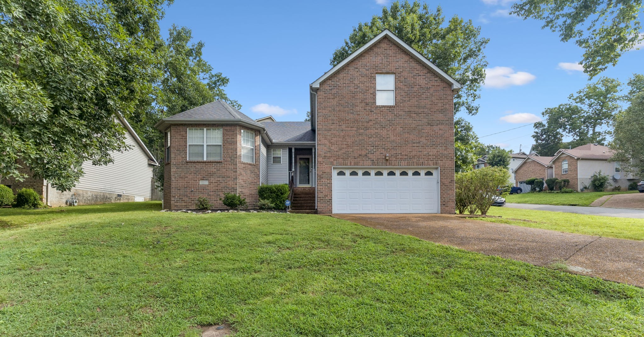 768 Dover Glen Dr — photo