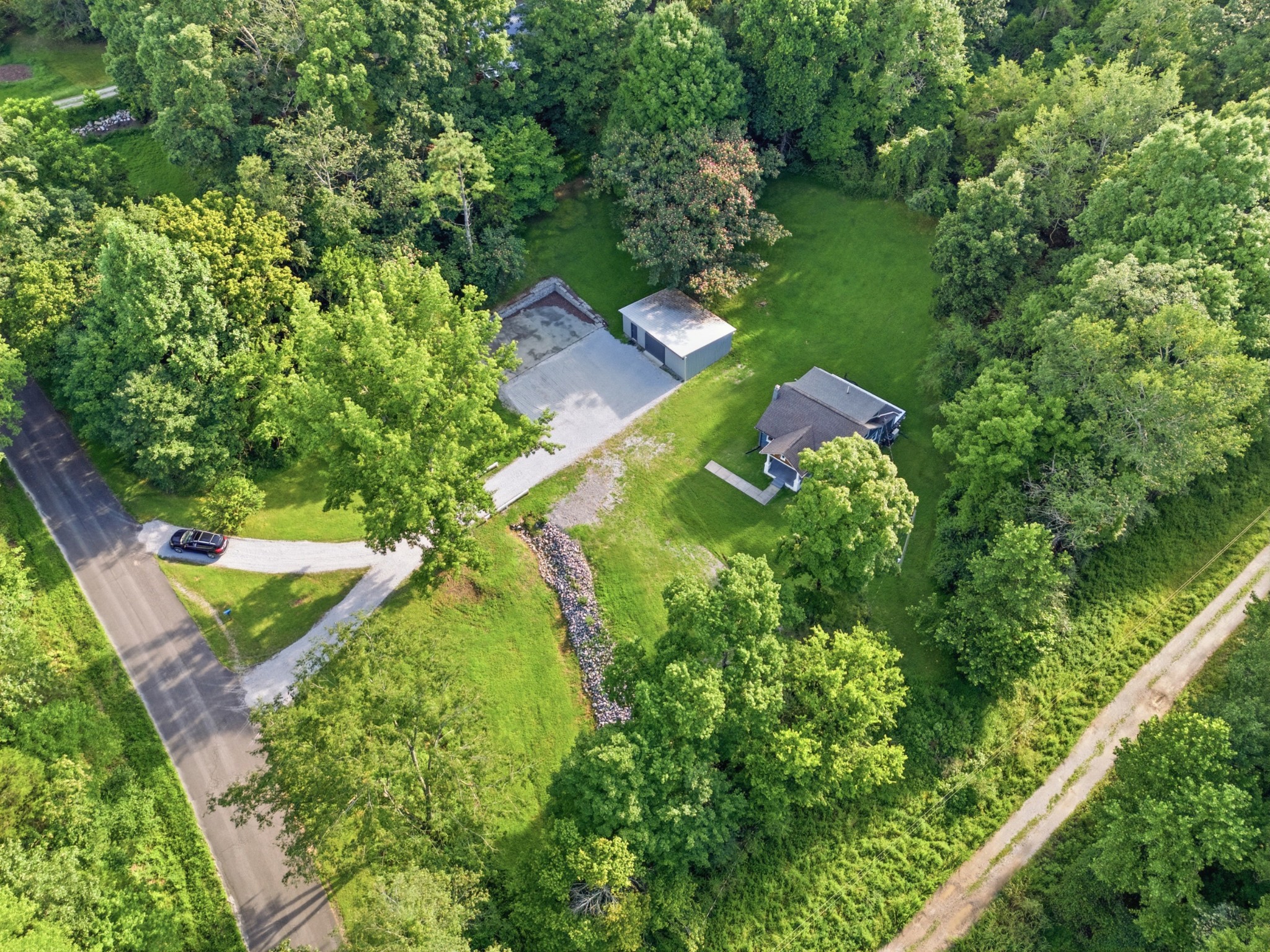 1199 Hillcrest Rd — photo