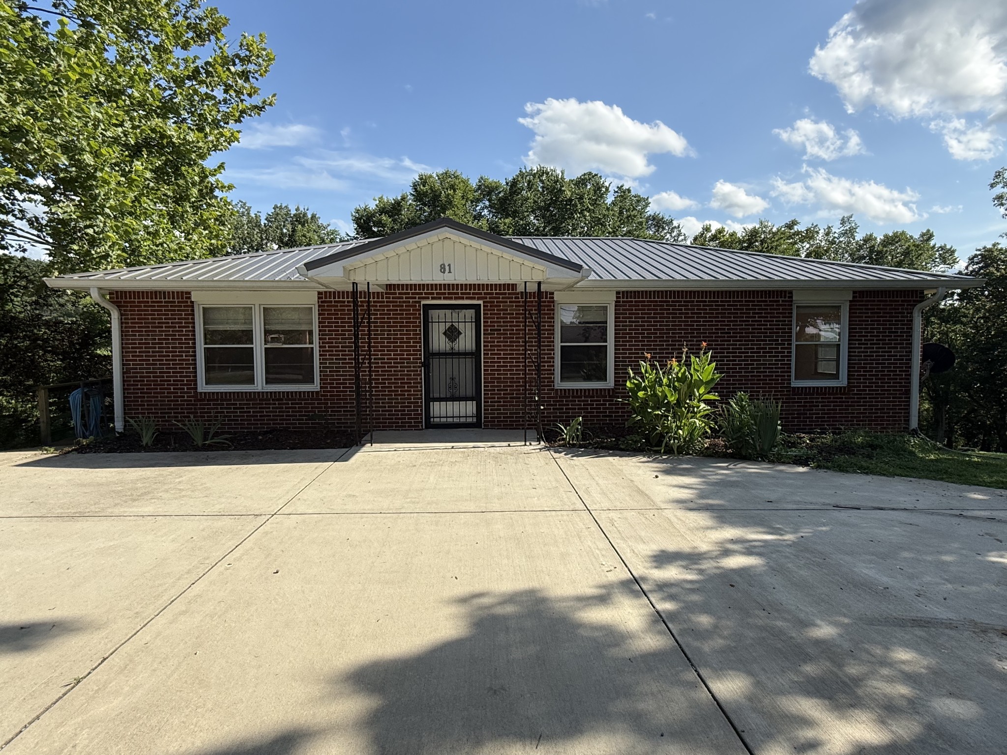81 County House Cir — photo