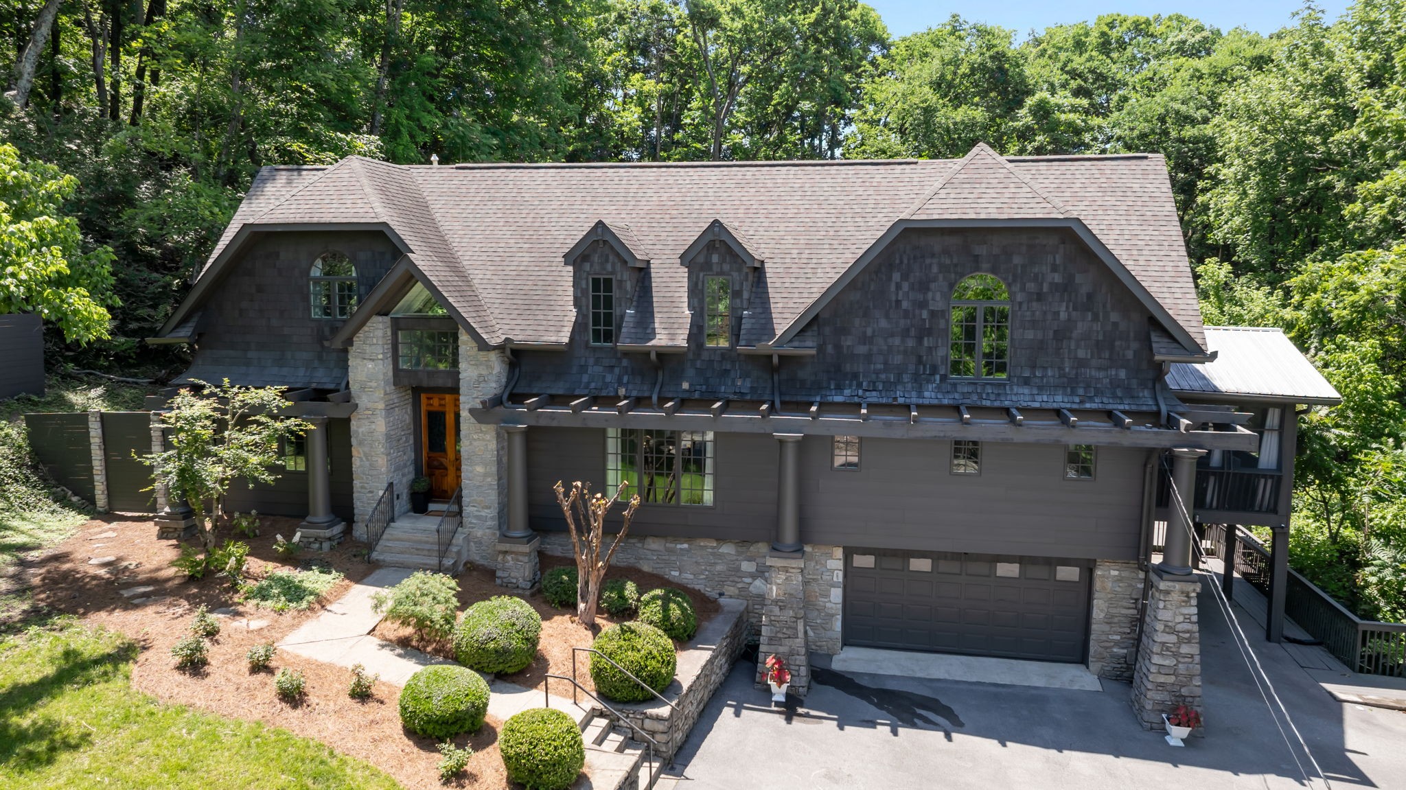 1244 Cliftee Dr — photo