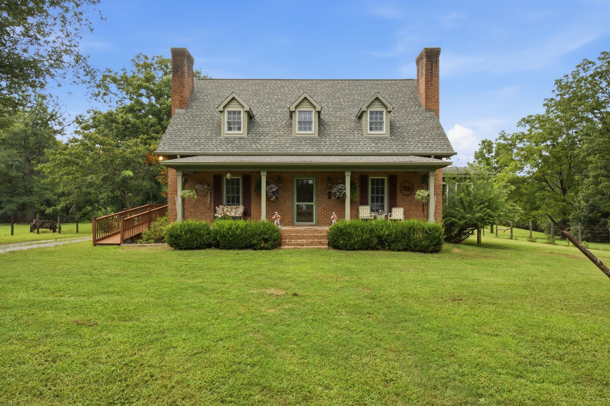 1376 Dividing Ridge Rd — photo