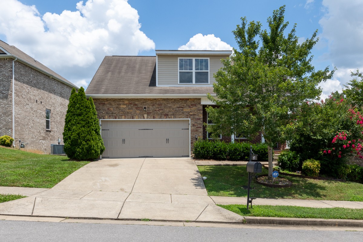 157 Blackpool Dr — photo