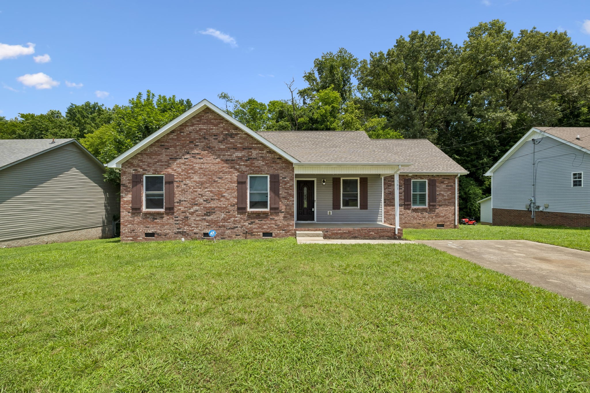 383 Brook Mead Dr — photo