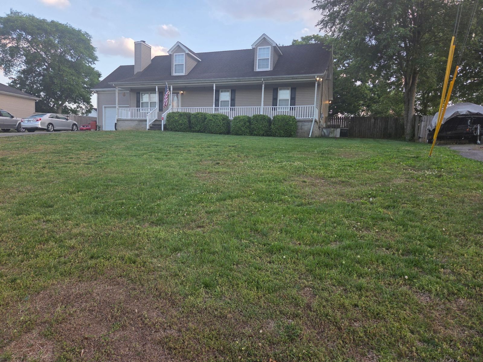 2022 Gardendale Dr — photo
