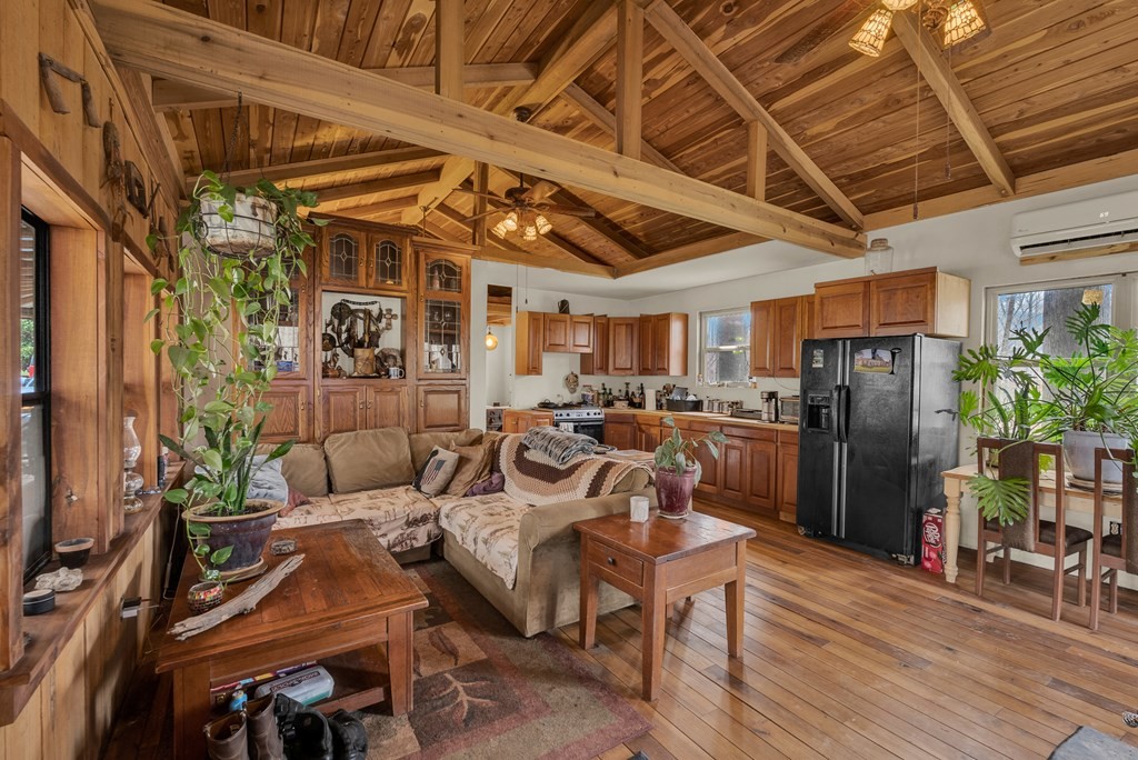 6219 Jones Harris Road, Silver Point, TN 38582 — photo 3