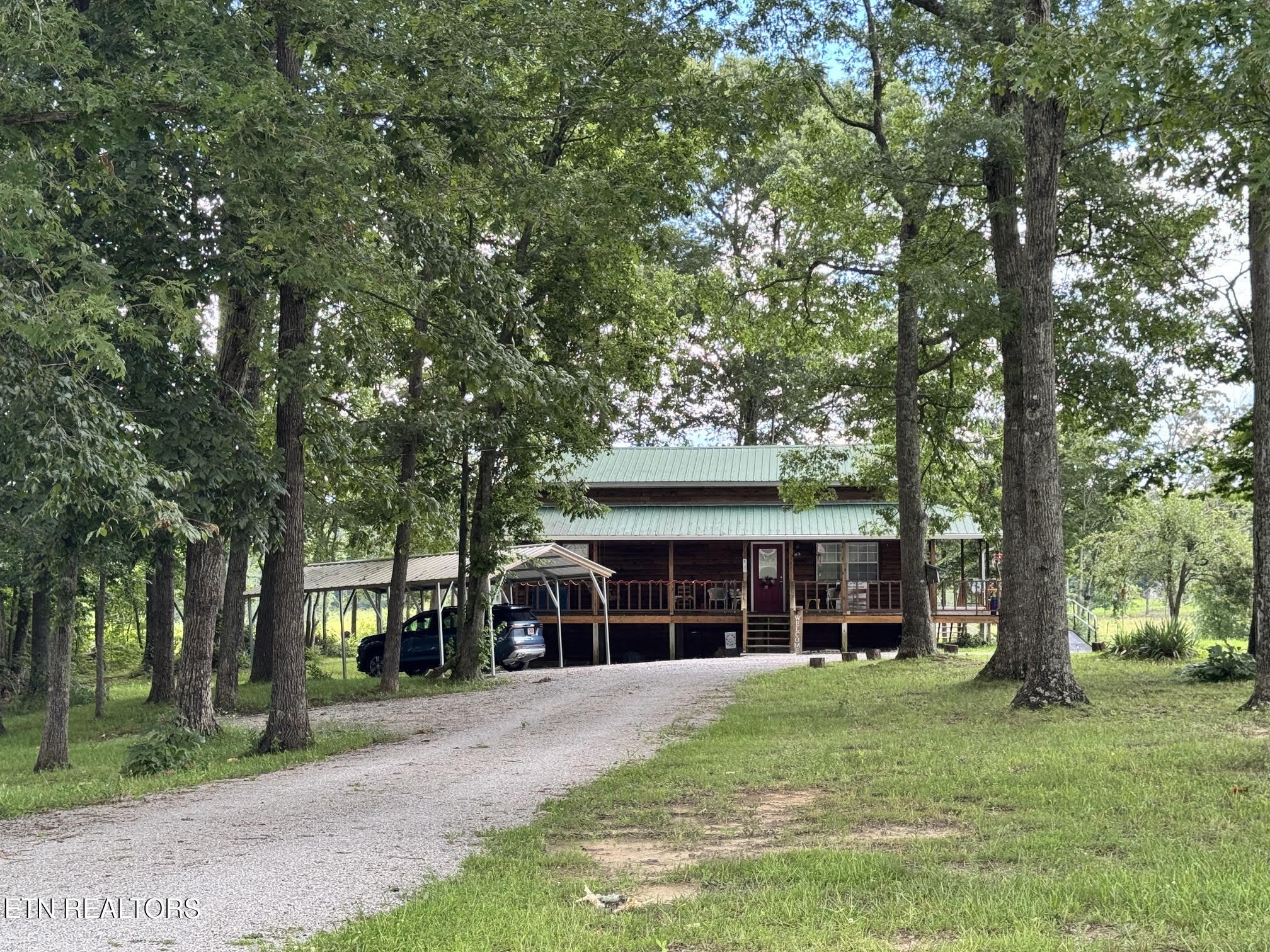 6105 S York Hwy — photo