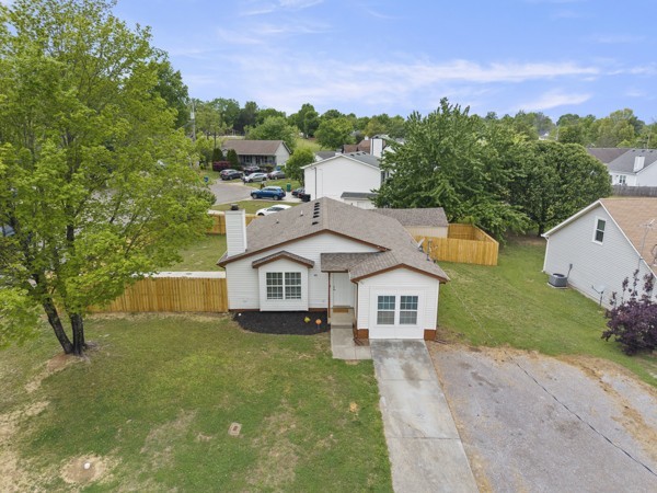 421 Cedar Park Cir — photo