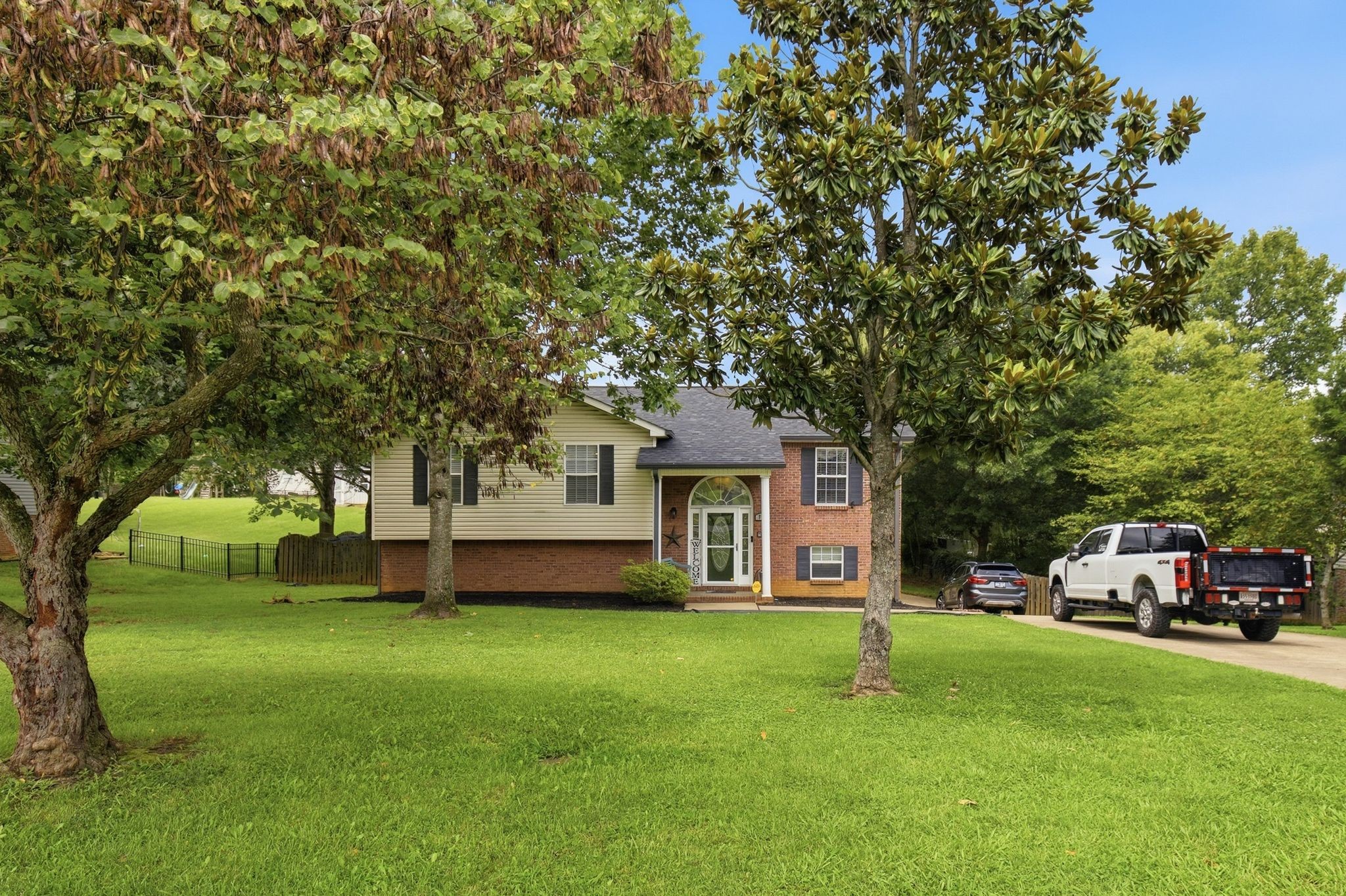 712 N Woodson Rd — photo