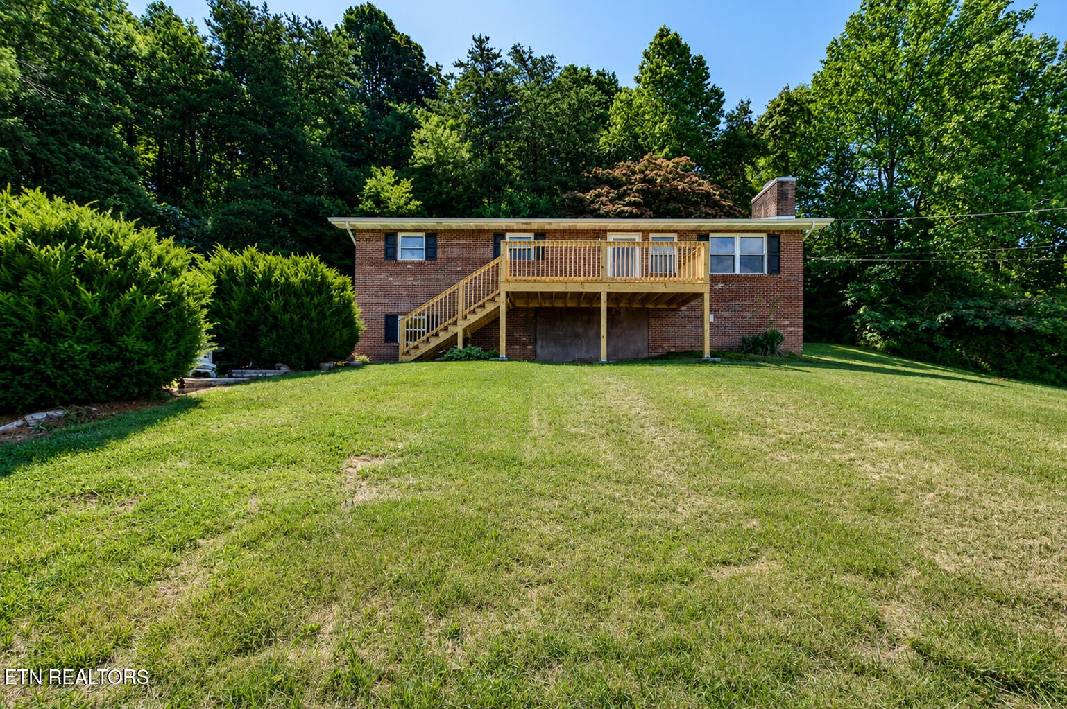 1306 Brushy Valley Road, Heiskell, TN 37754