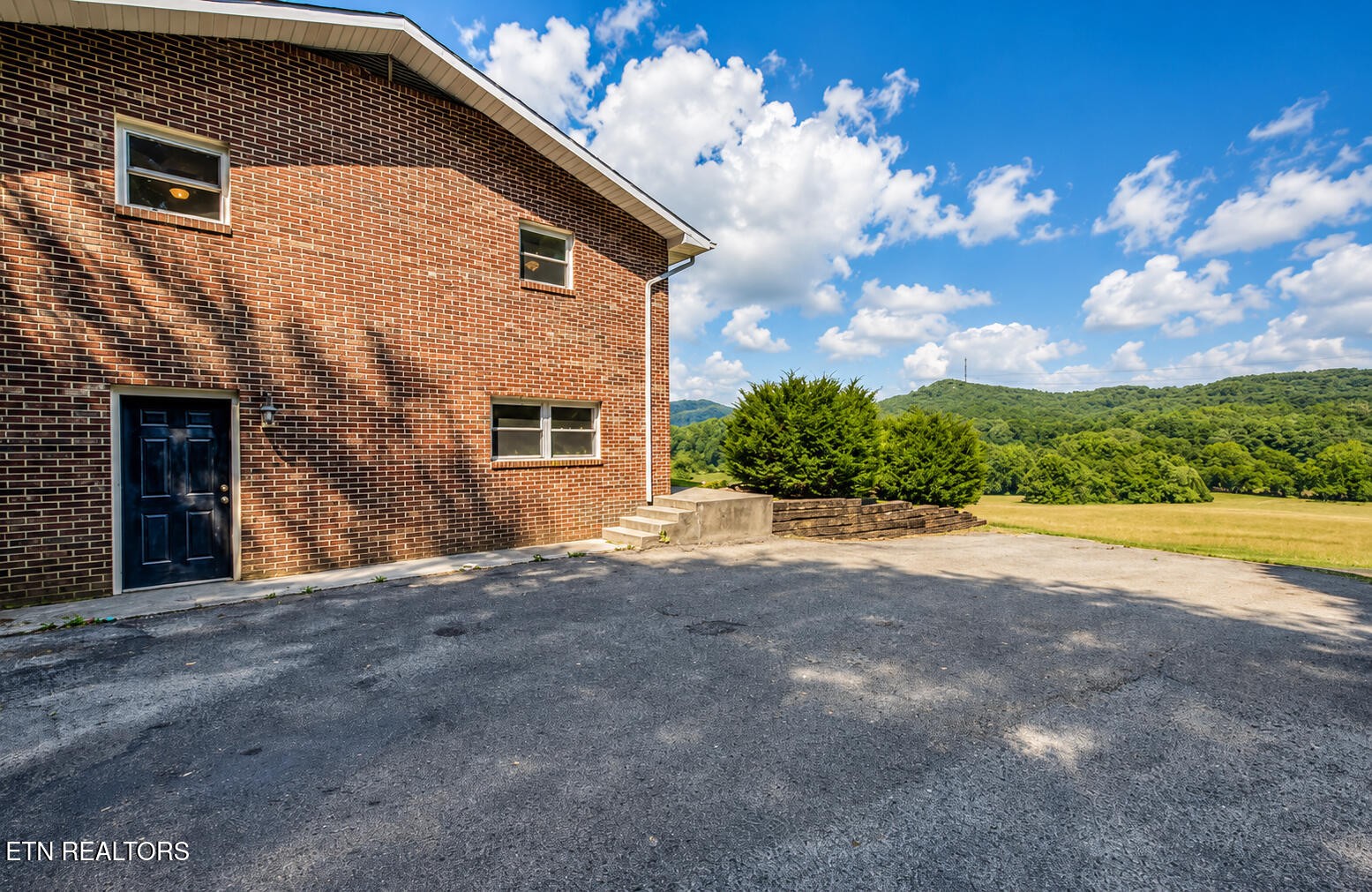 1306 Brushy Valley Road, Heiskell, TN 37754 — photo 2
