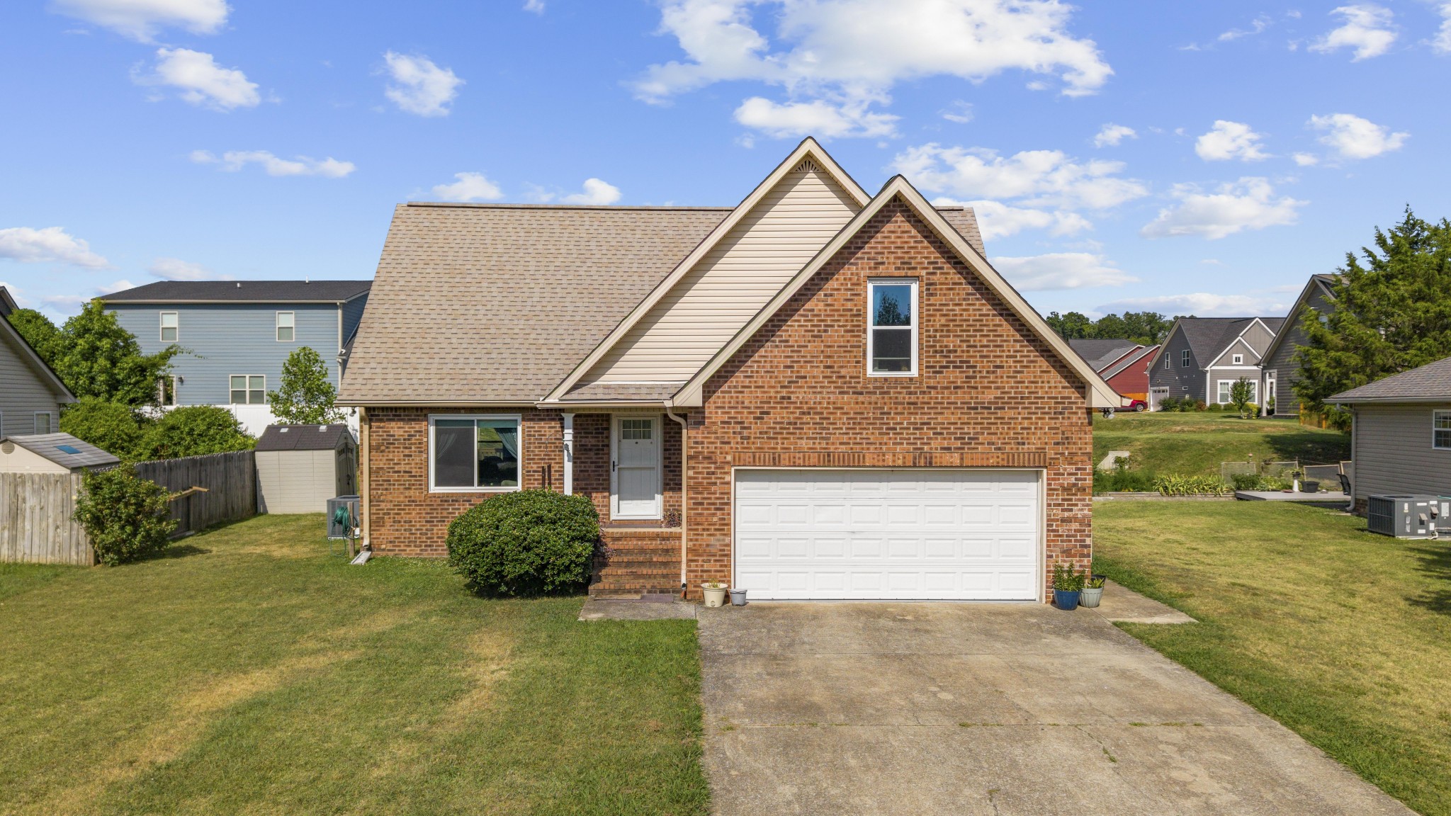 105 Bonnie Oak Dr — photo