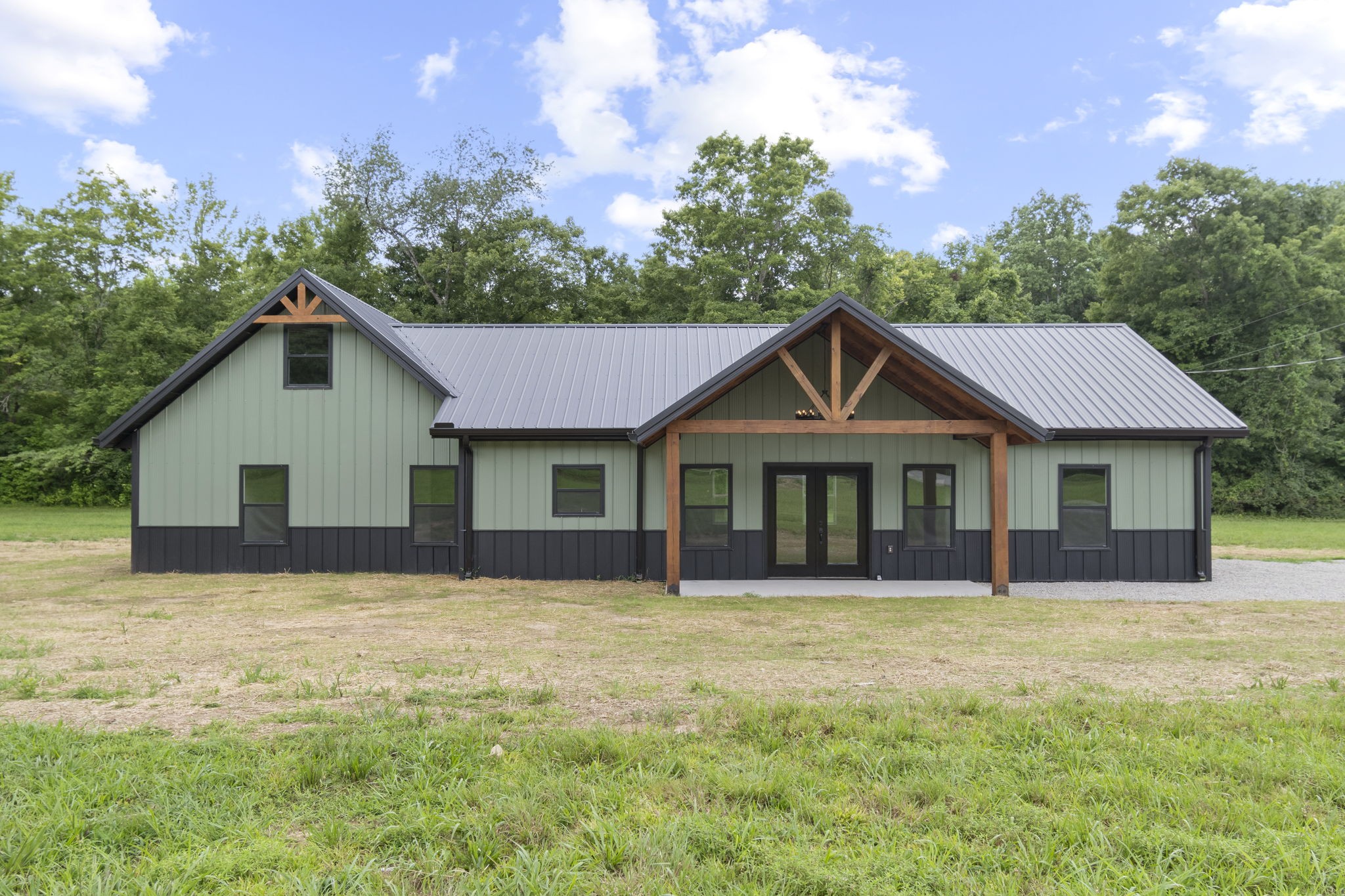2639 Lick Creek Road — photo