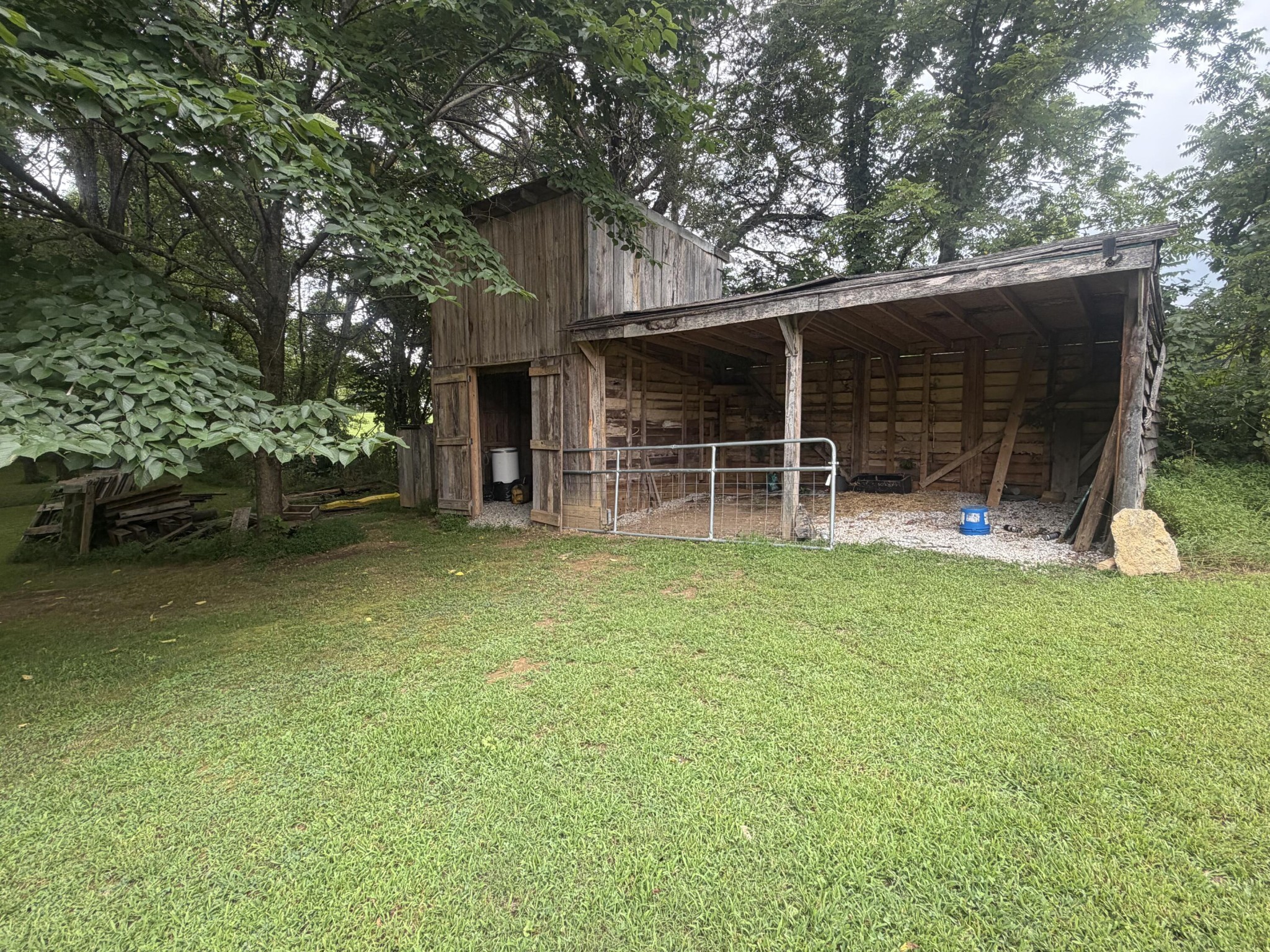 8732 Old State Highway 28 — photo