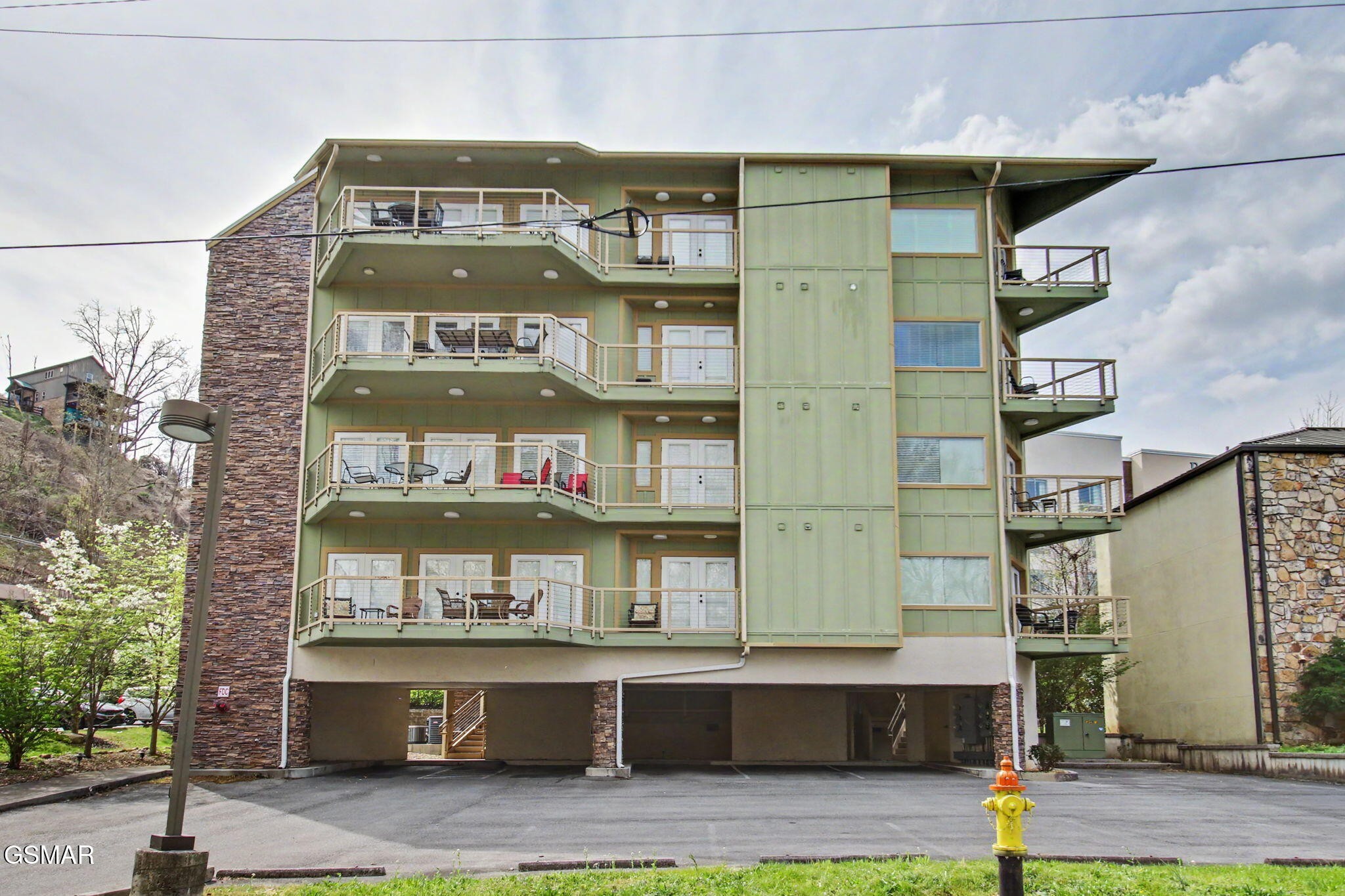 513 McCarter Road 4M — photo