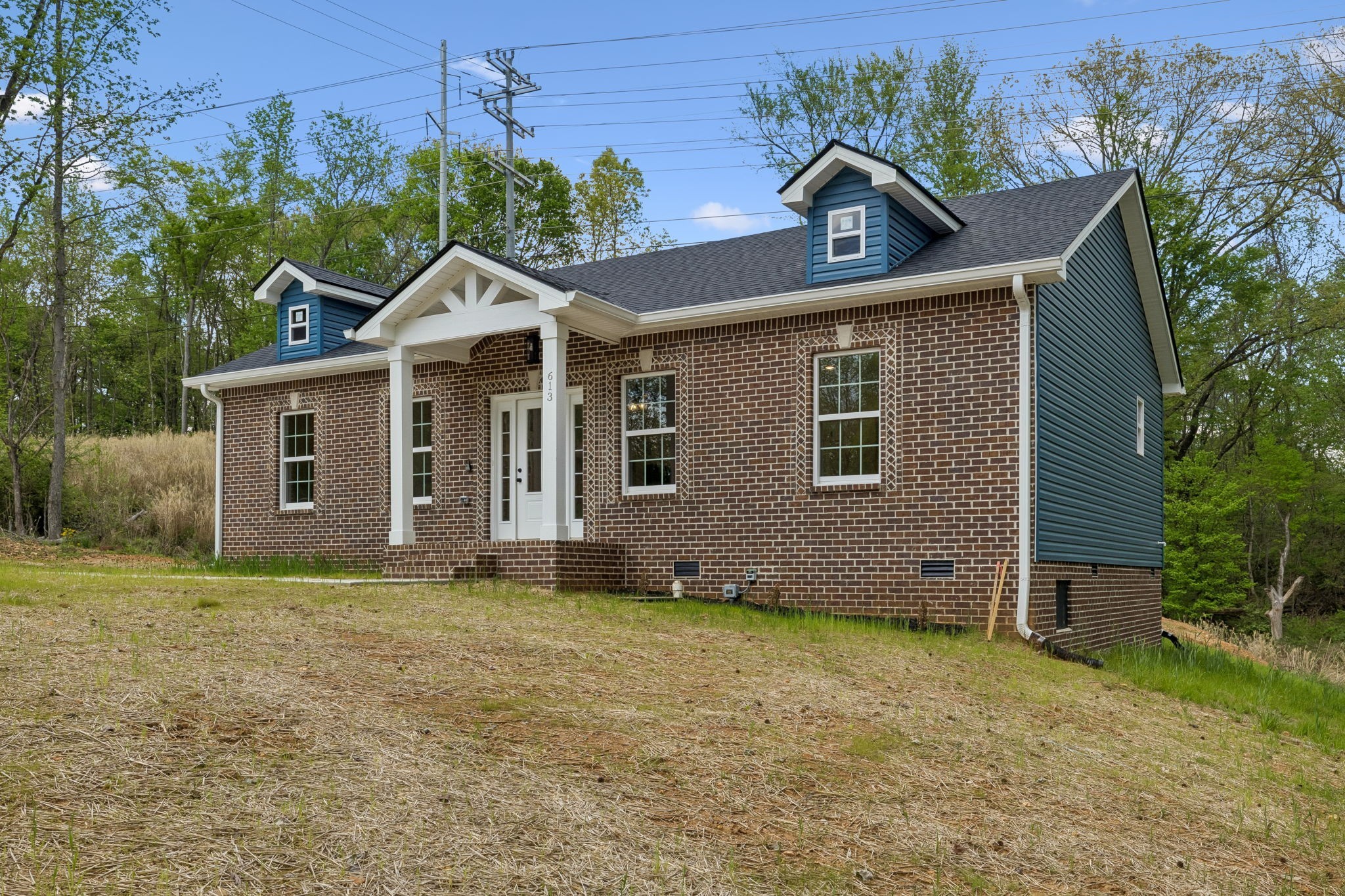 613 Hill Rd — photo