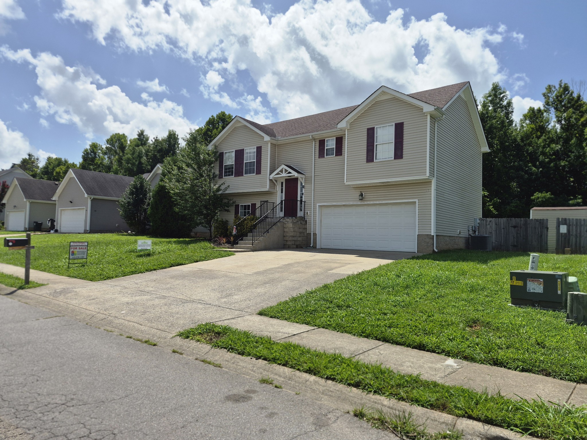 1401 Mutual Dr — photo
