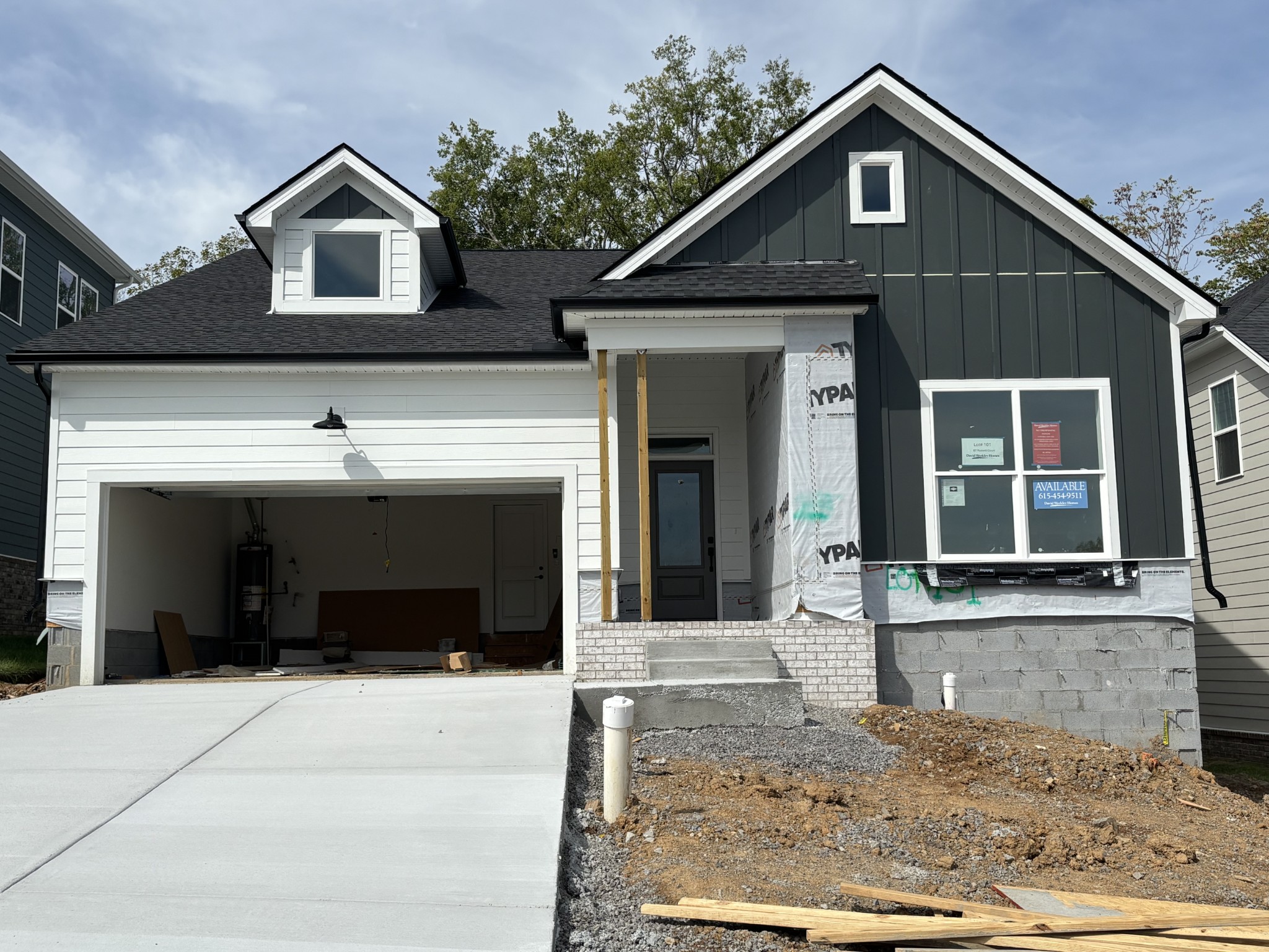 87 Russell Court — photo