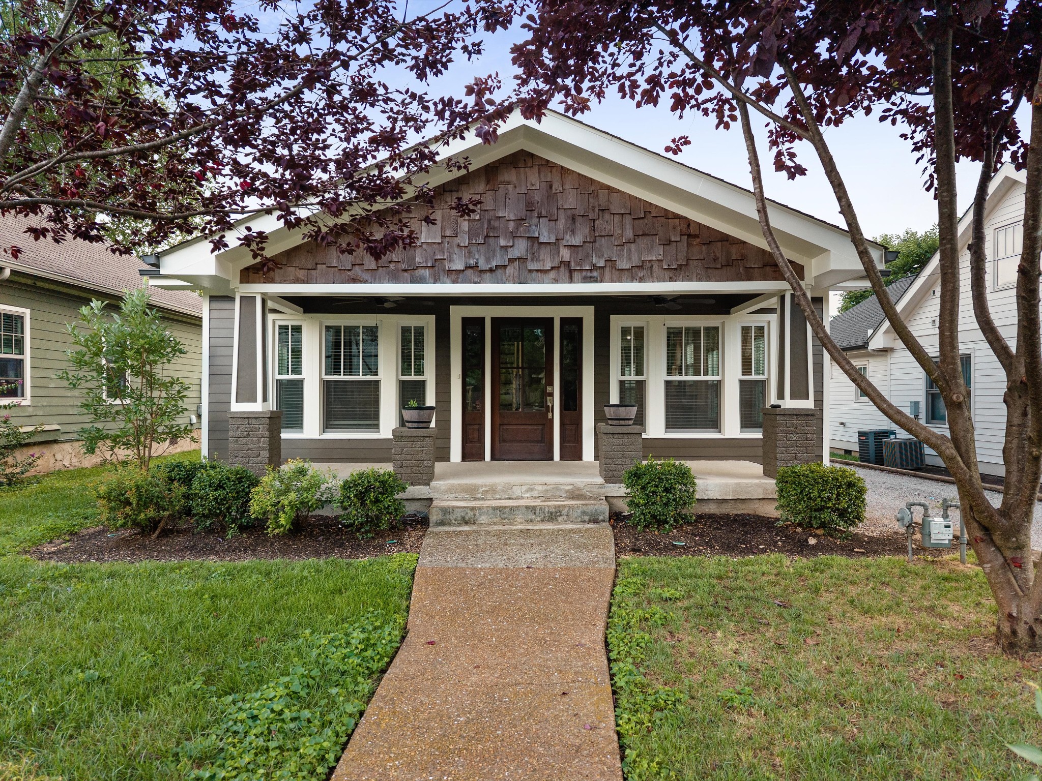1602 Douglas Ave — photo