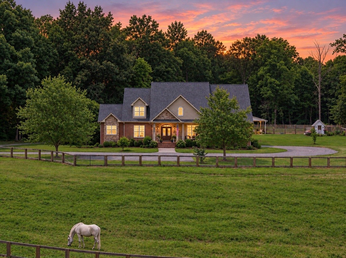 2404 Savage Creek Dr — photo