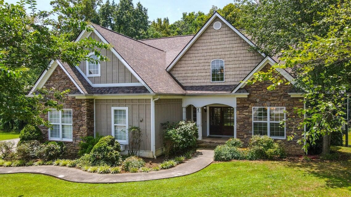 355 Leatha Lane, NW — photo