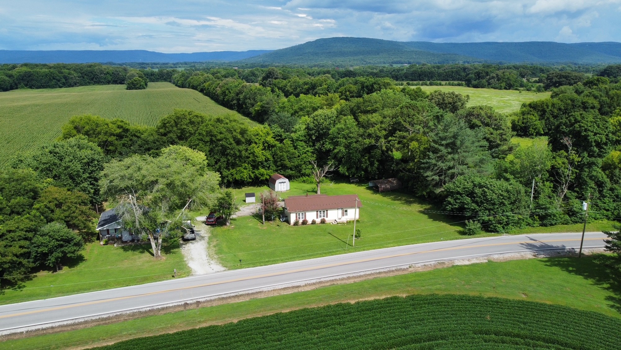 990 Rutledge Ford Road, Decherd, TN 37324