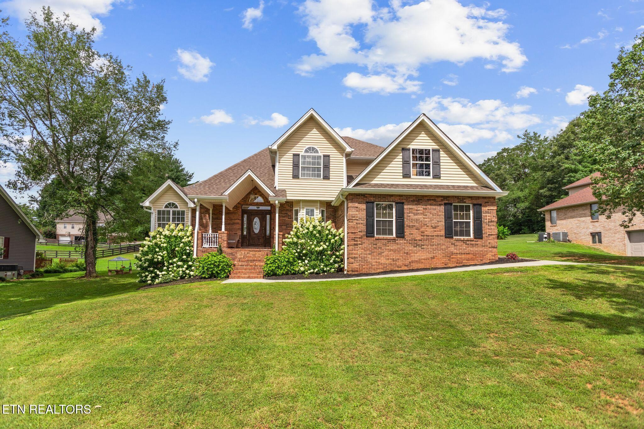334 Lynnwood Drive — photo