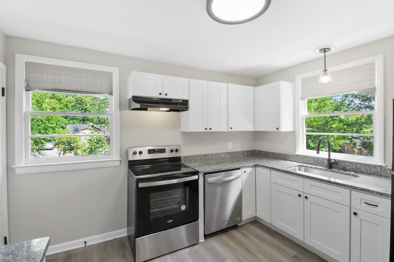 3248 Crowe Dr — photo
