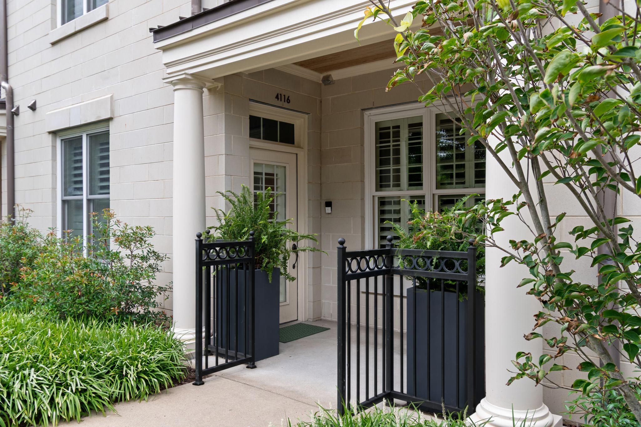 4116 Ridgefield Dr — photo