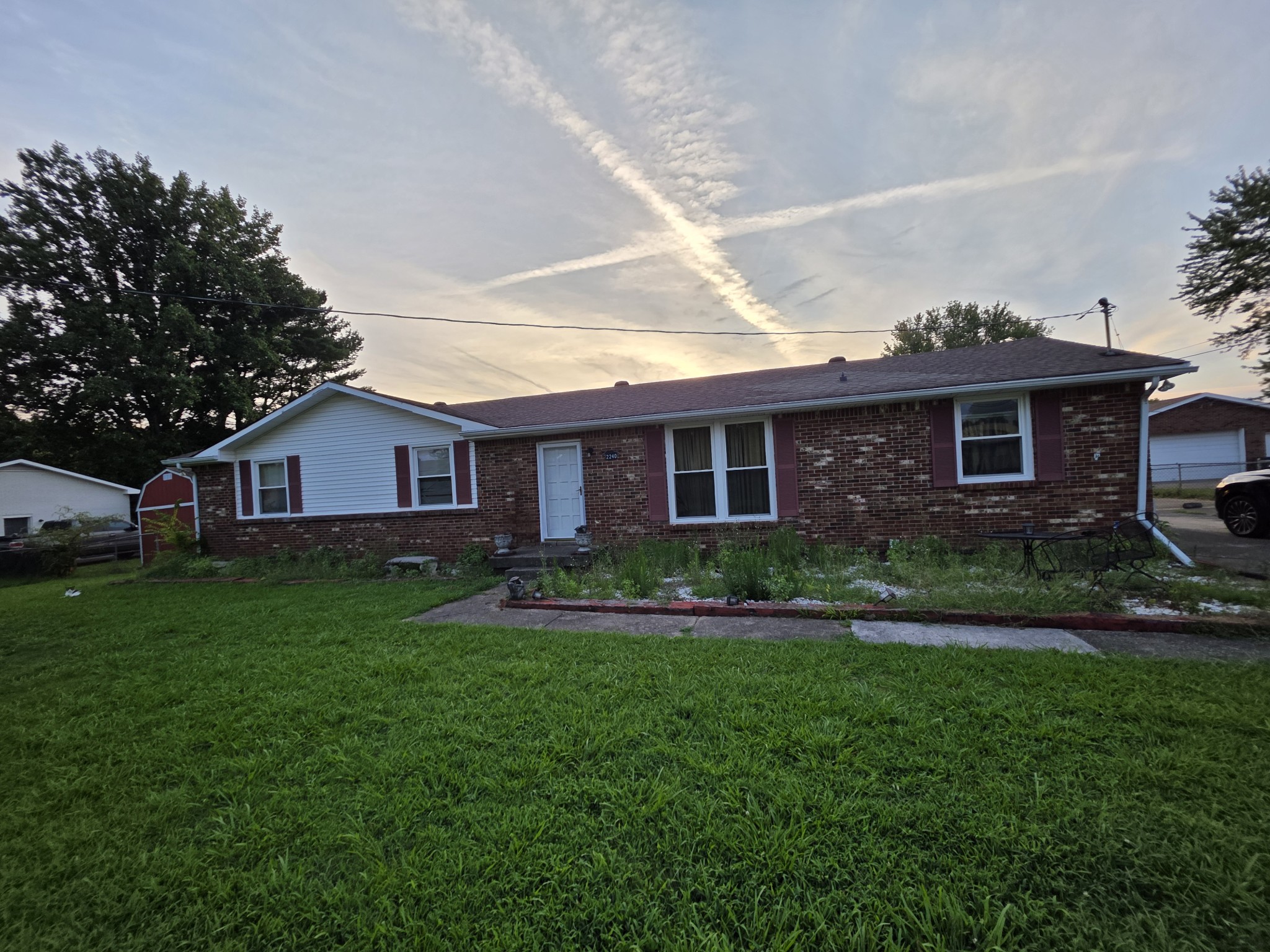 2240 Robin Dr — photo