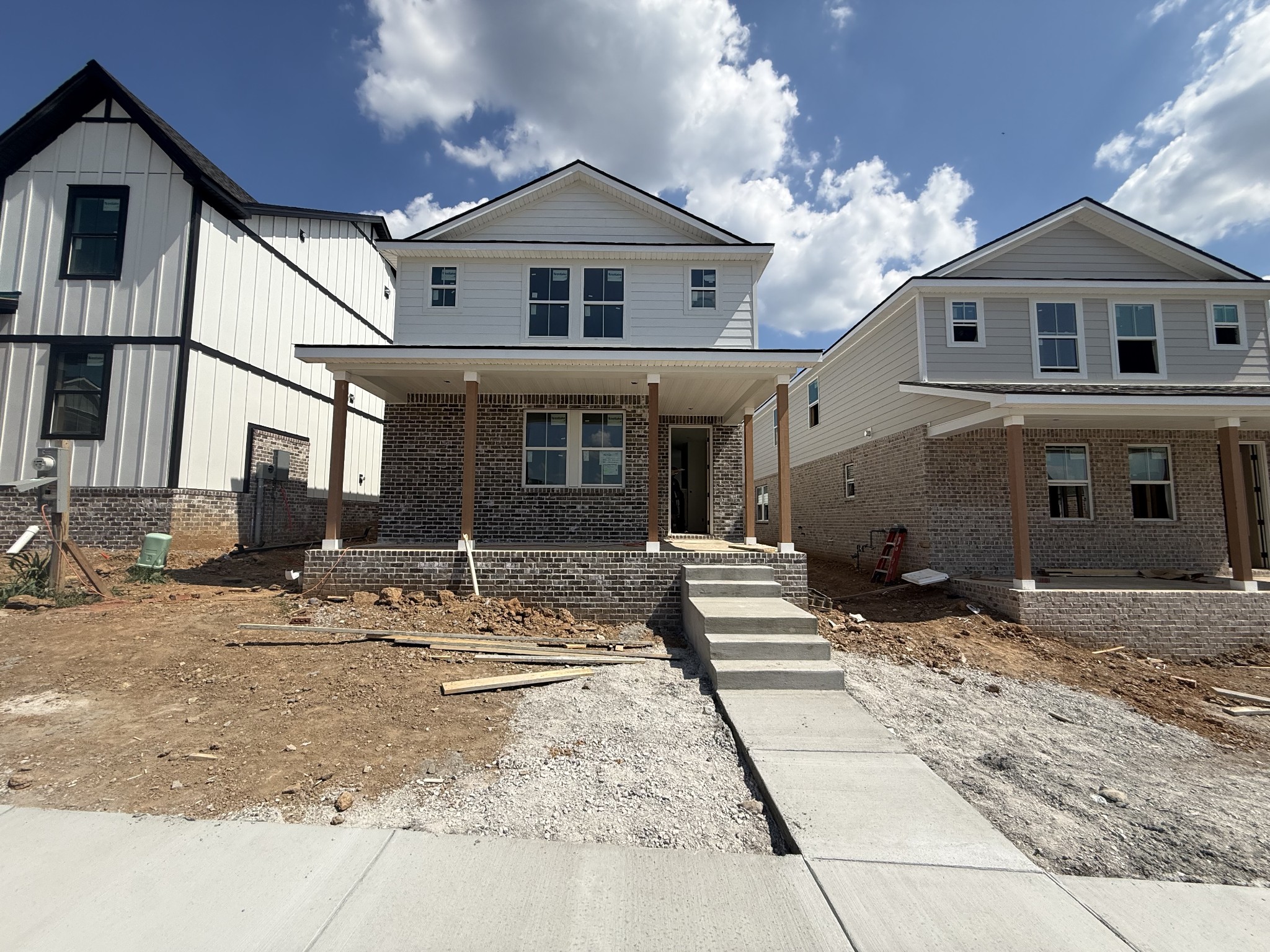 376 Hocking Court — photo