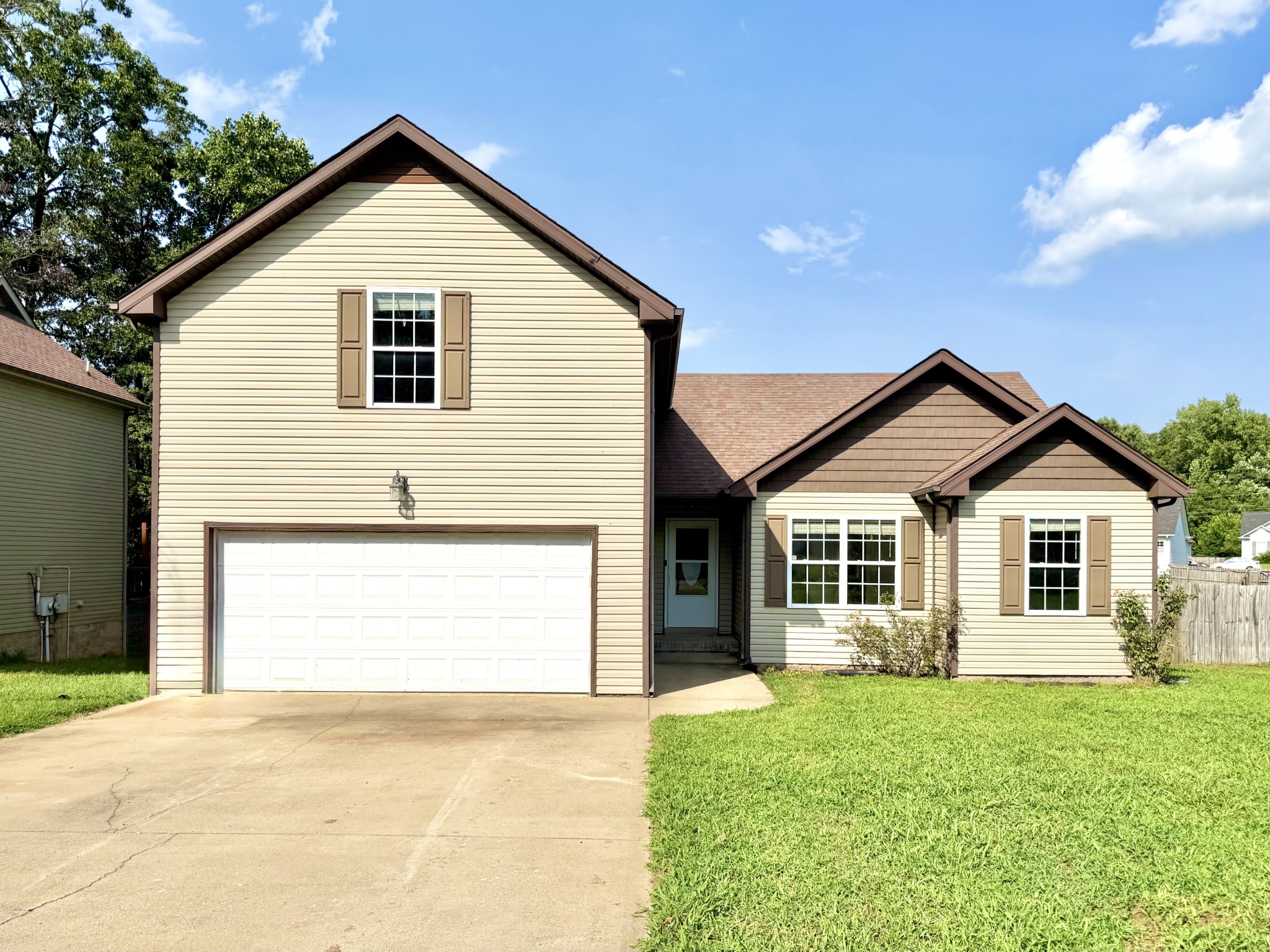 1407 Scrub Oak Dr — photo