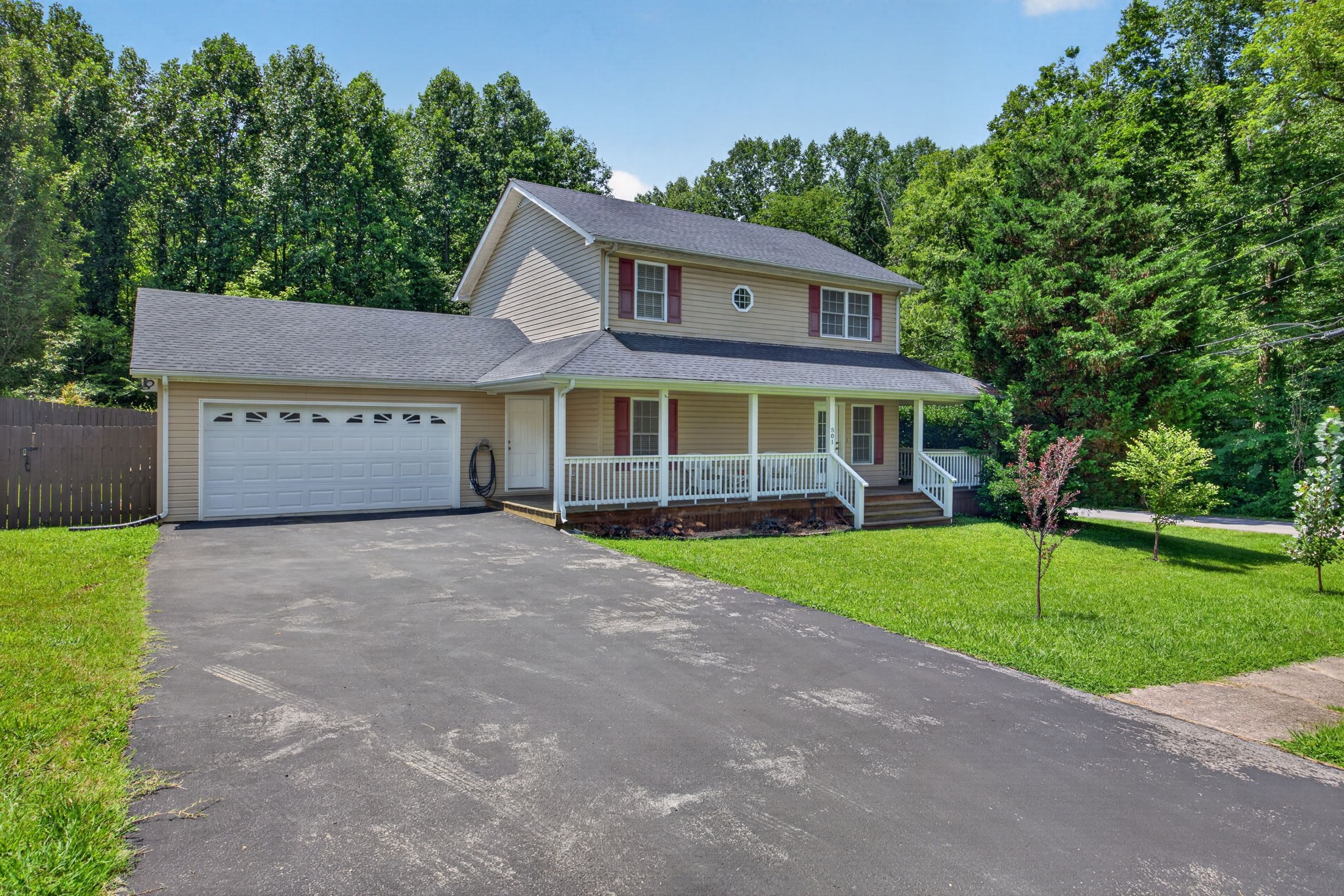 501 Forrest Cove Ln — photo