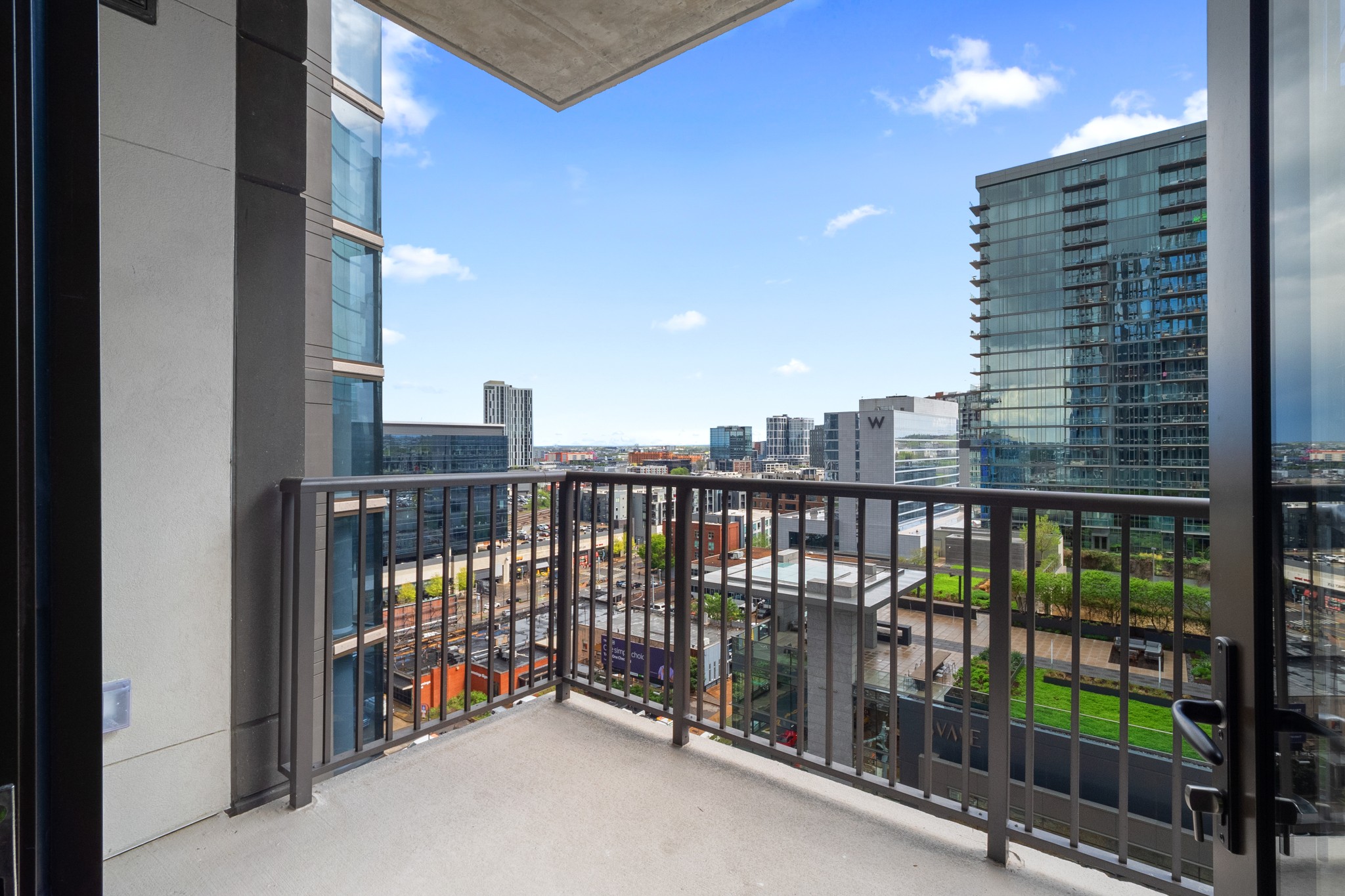 1212 Demonbreun St a6 — photo