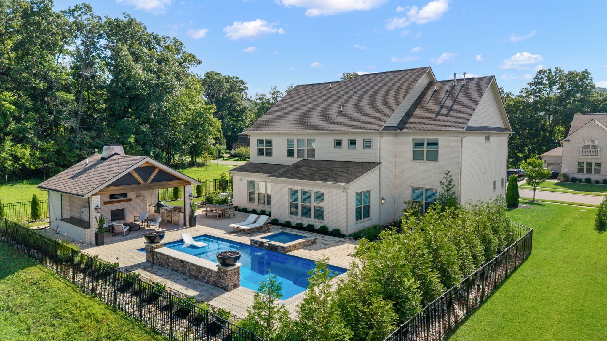 3125 Chase Point Dr — photo