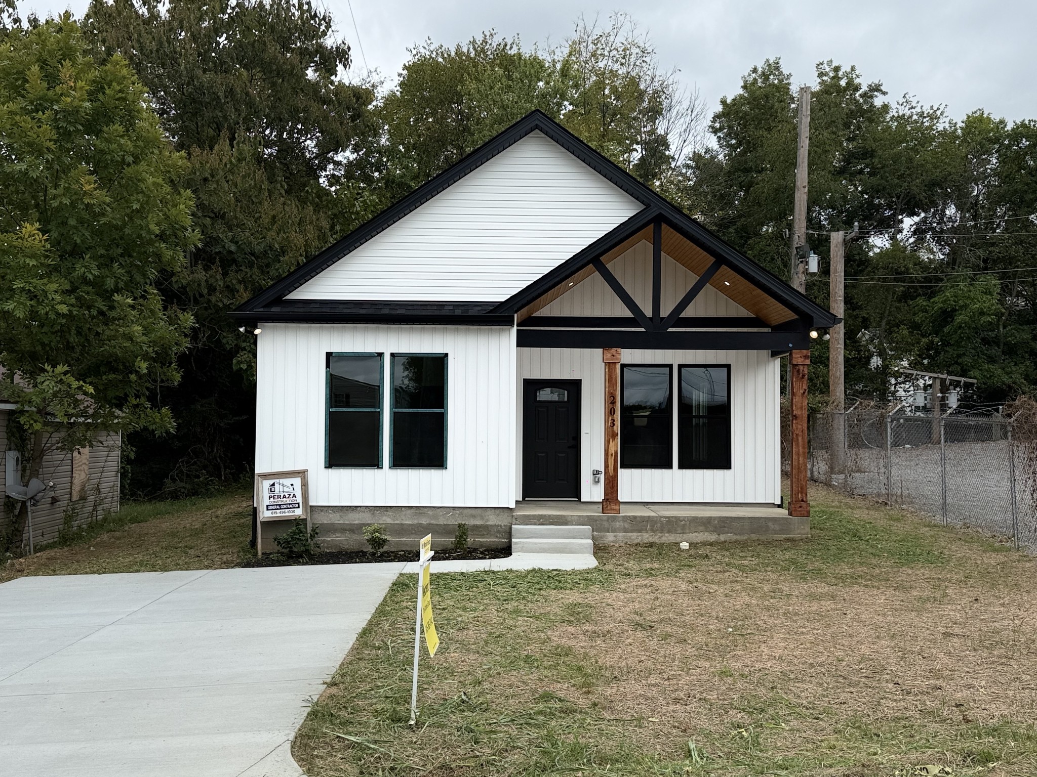 203 15th Avenue E, Springfield, TN 37172 — photo 2
