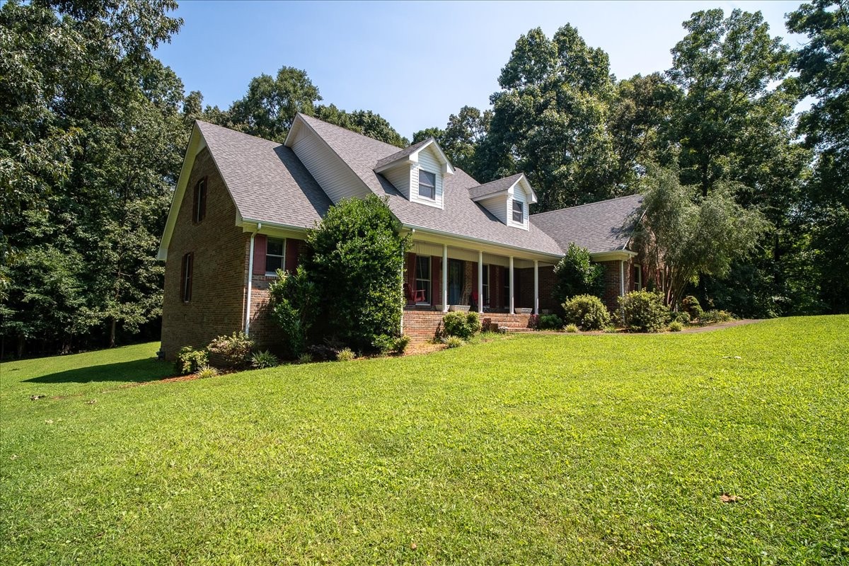 11 Ashley Ct — photo