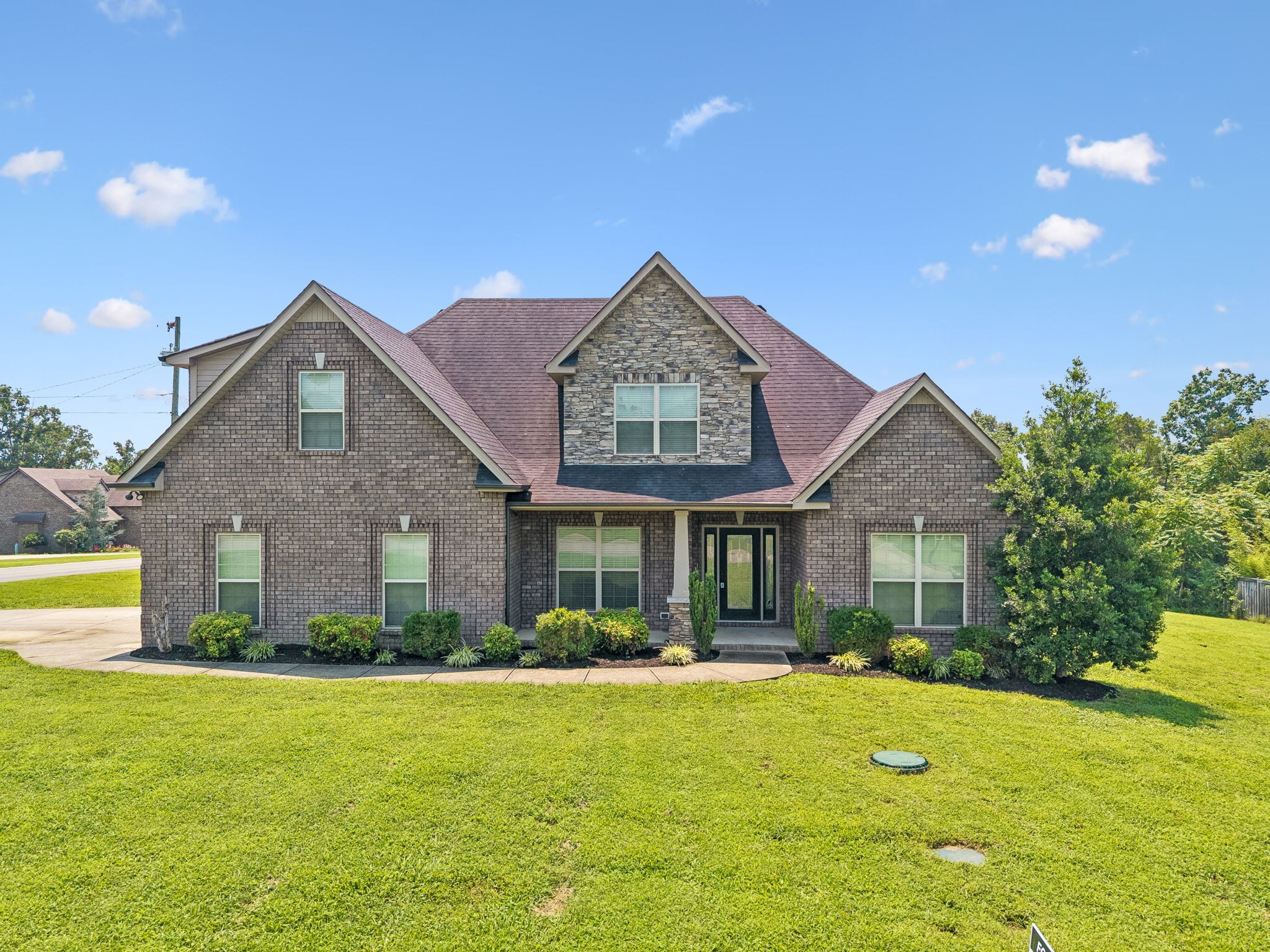 1342 Royal Oak Ave — photo