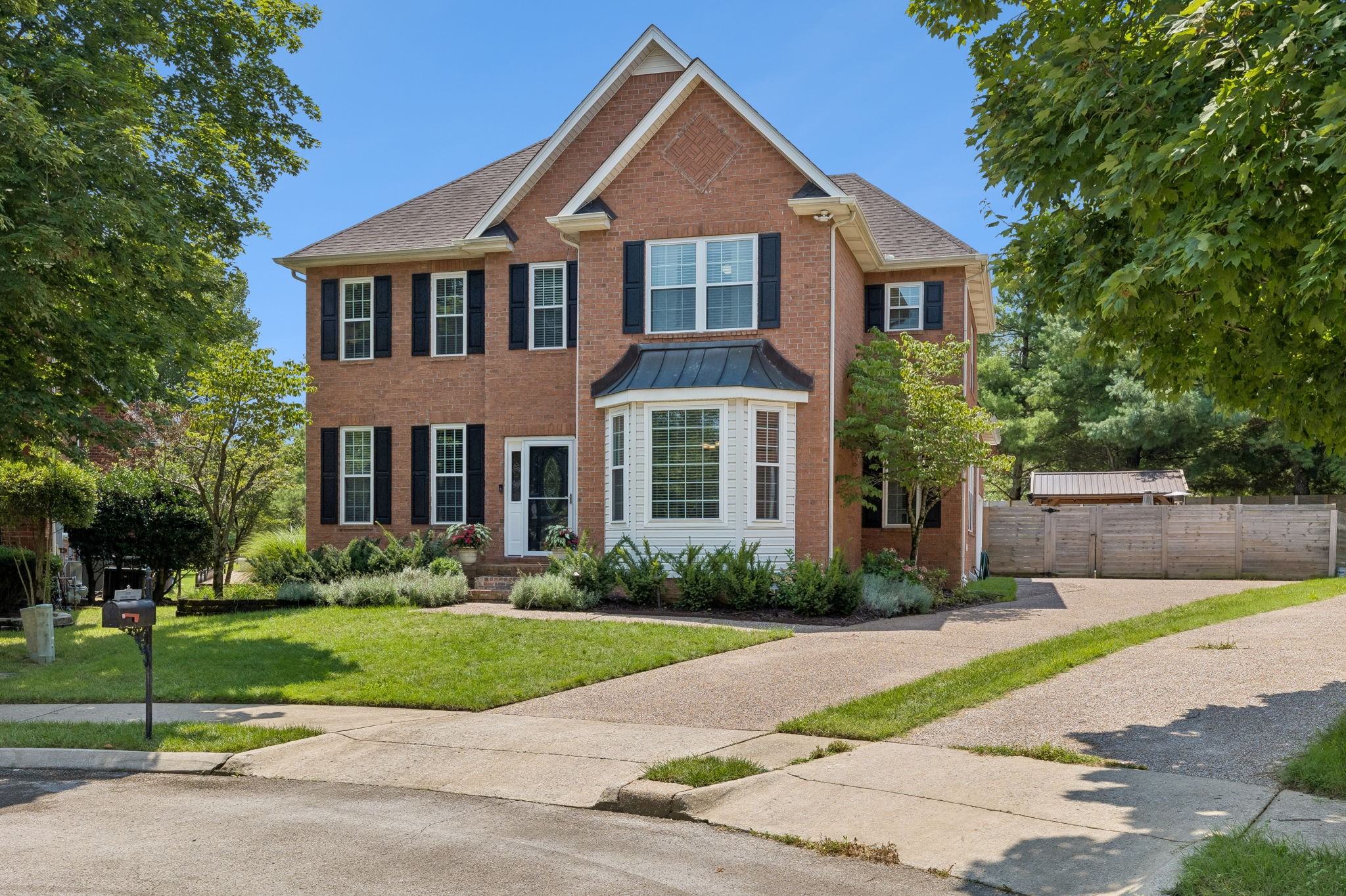 505 Falkirk Ct — photo