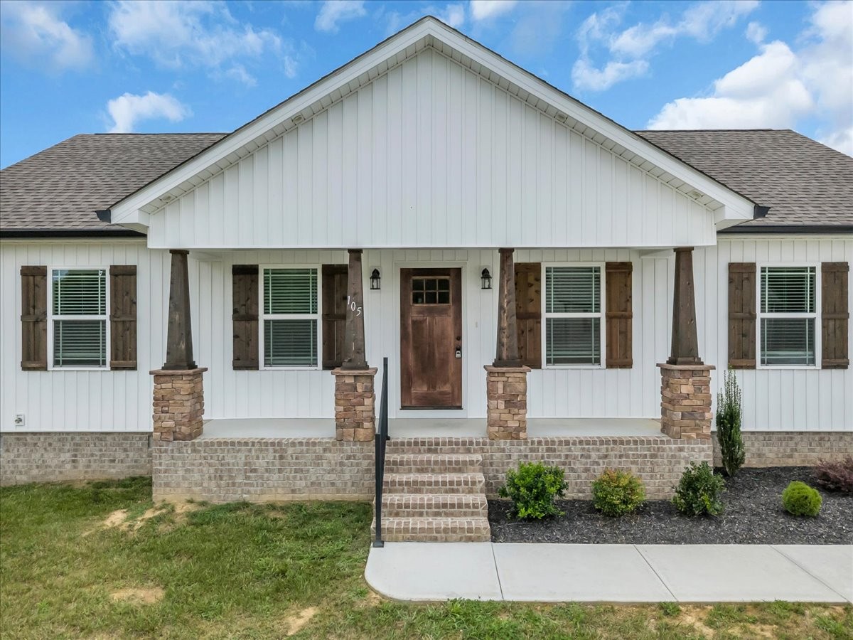 105 Demombreum Circle — photo