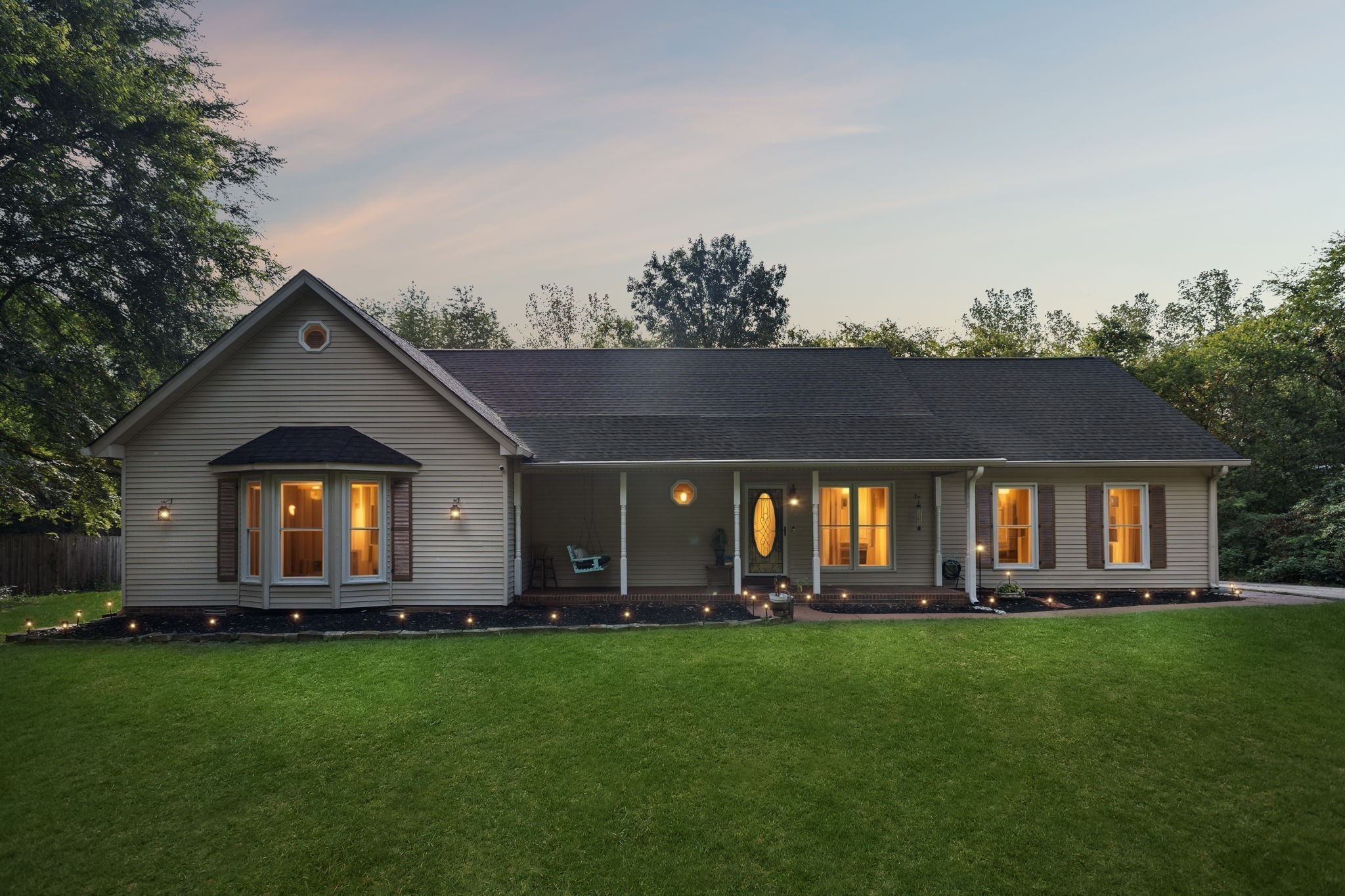 8988 Big Oak Dr — photo
