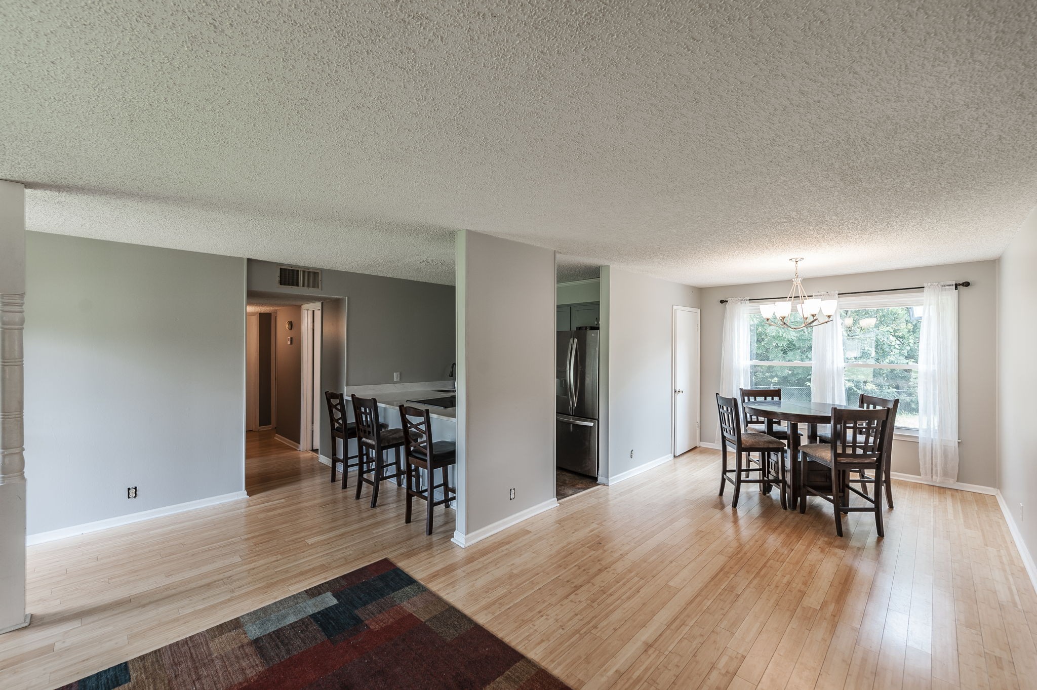 194 Timberlake Dr — photo