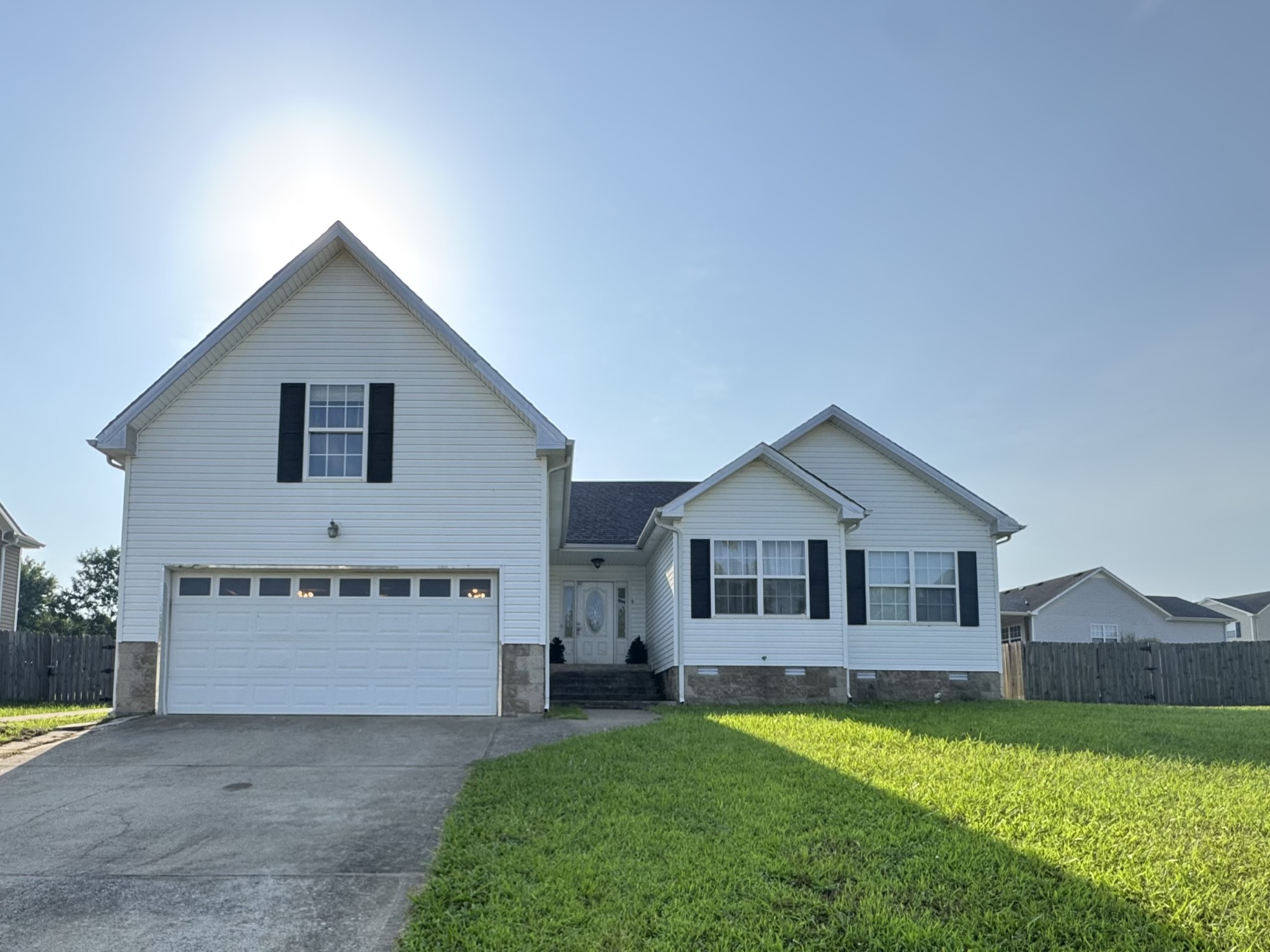 1420 Mutual Dr — photo