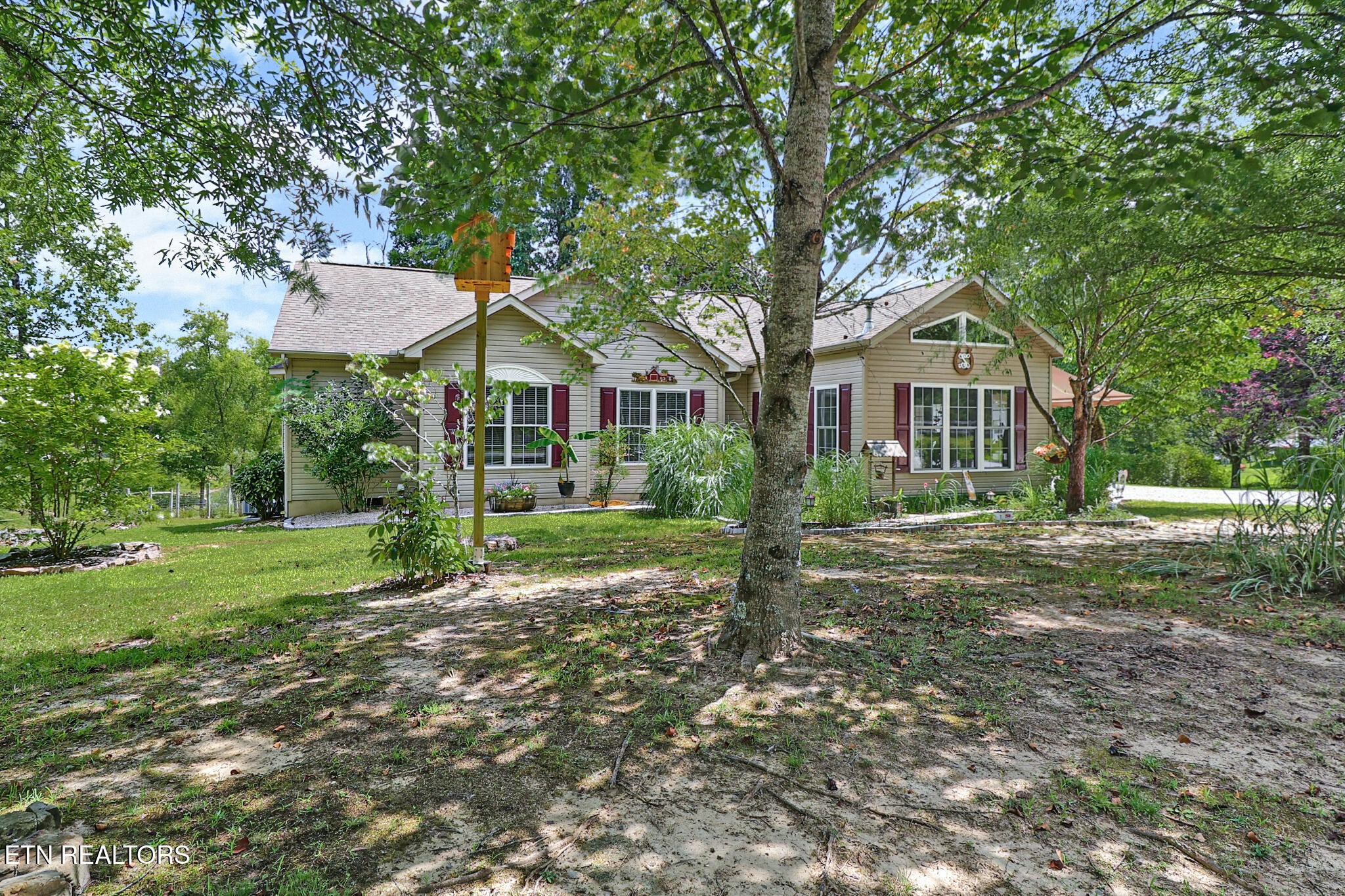 504 Ridge Top Drive — photo
